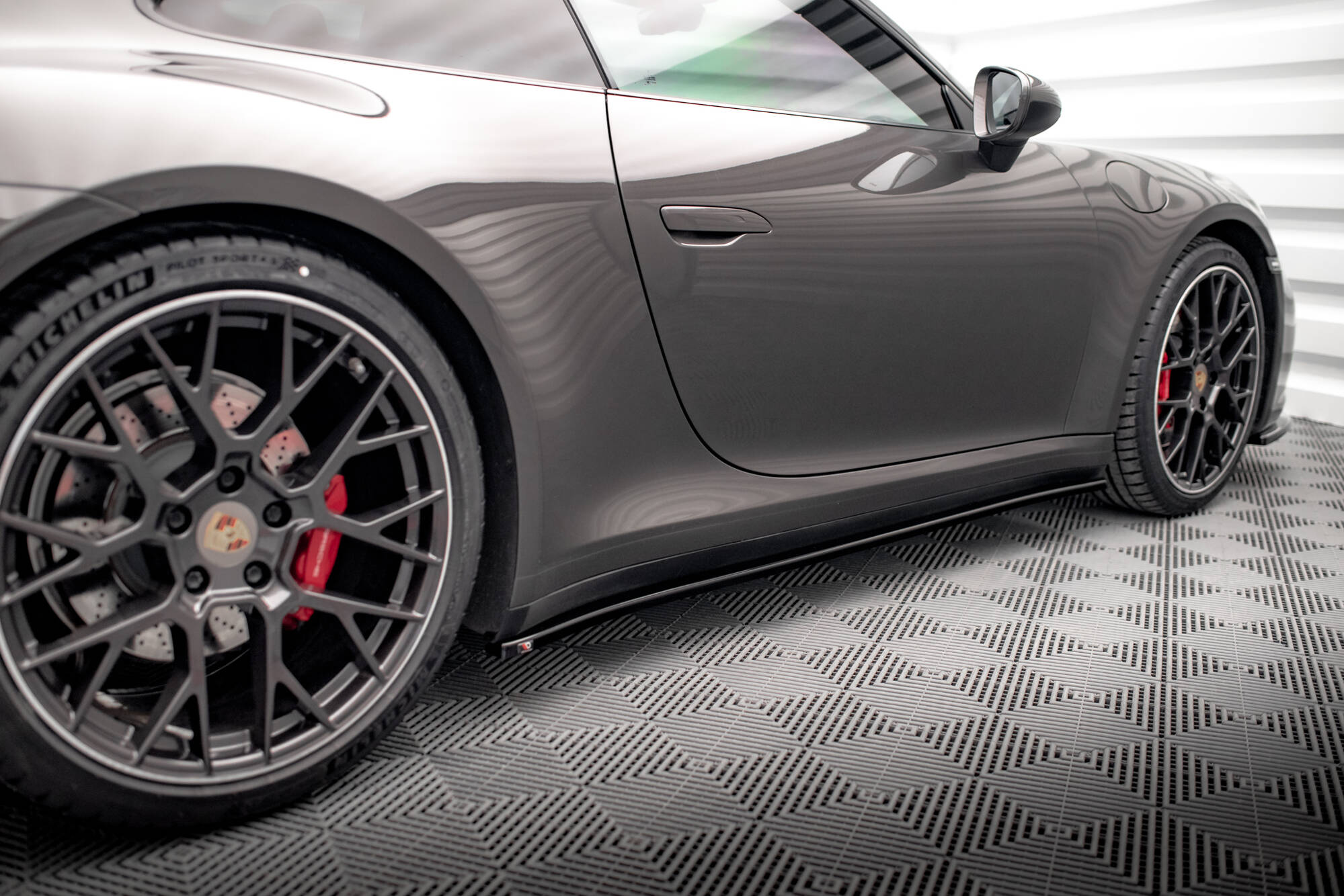 pol_po_Set-of-Splitters-Porsche-911-Carrera-4S-992-22086_4 pol_po_Set-of-Splitters-Porsche-911-Carrera-4S-992-22086_4