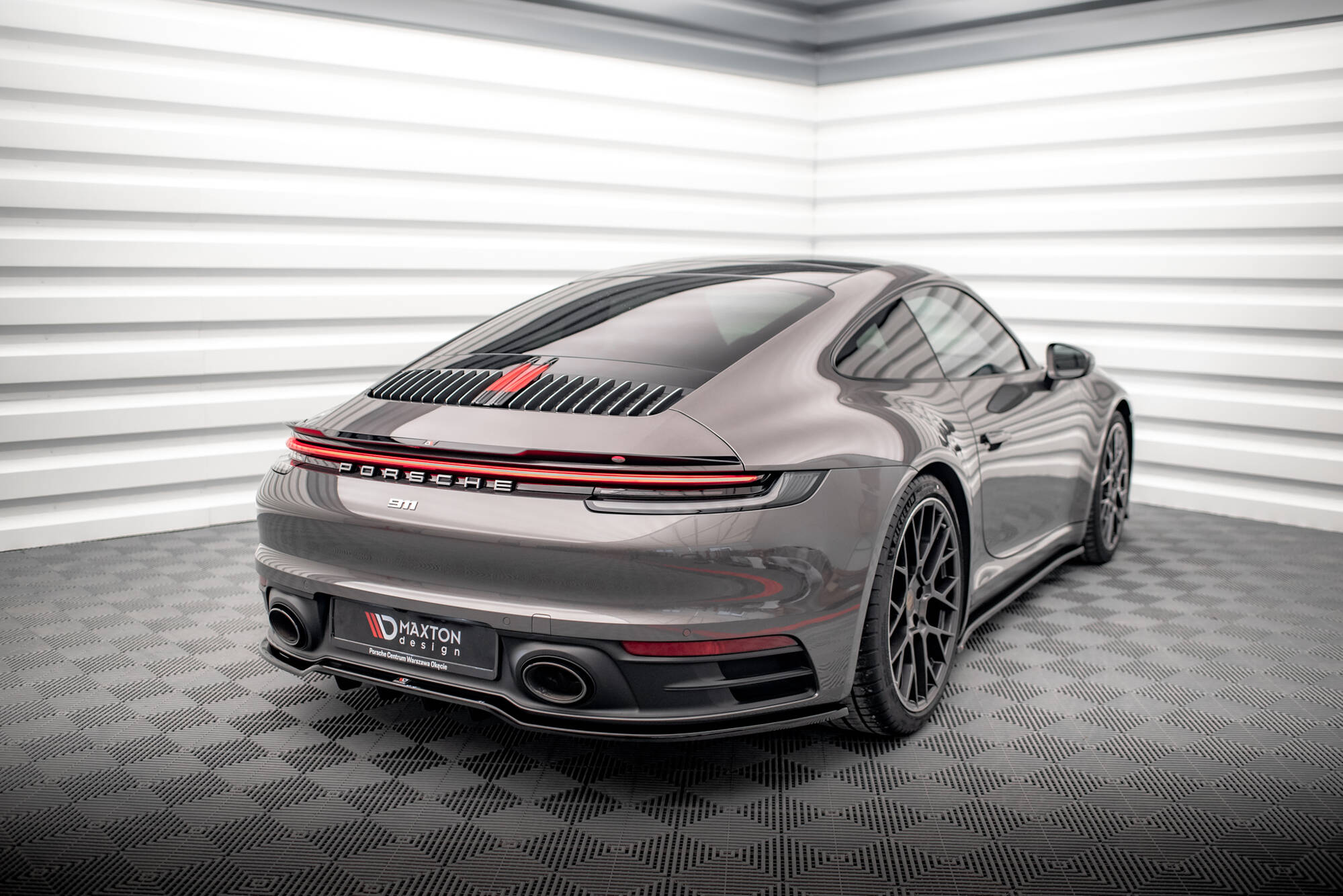 pol_po_Set-of-Splitters-Porsche-911-Carrera-4S-992-22086_6 pol_po_Set-of-Splitters-Porsche-911-Carrera-4S-992-22086_6