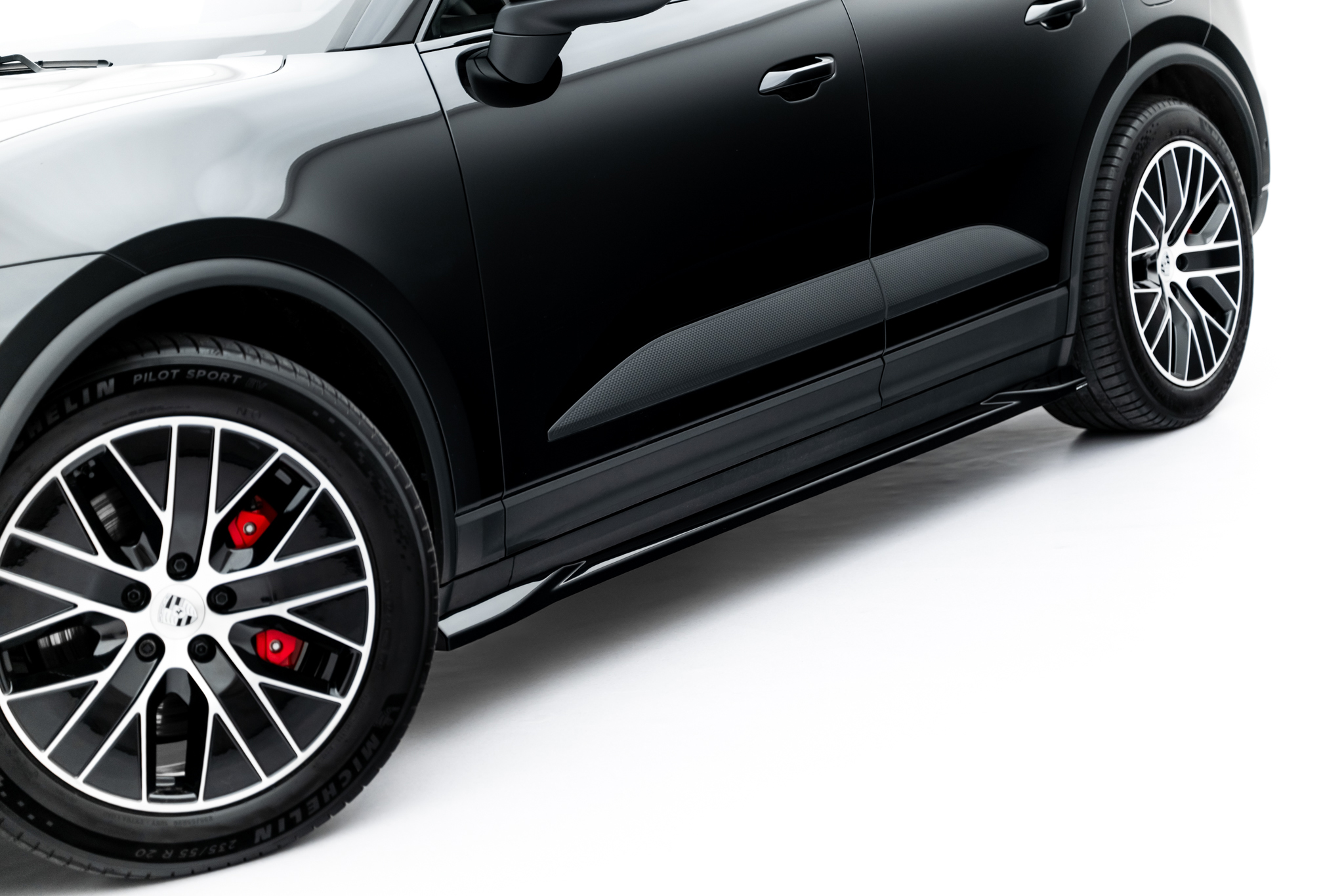 pol_po_Set-of-Splitters-Porsche-Macan-EV-Mk1-23287_28 pol_po_Set-of-Splitters-Porsche-Macan-EV-Mk1-23287_28