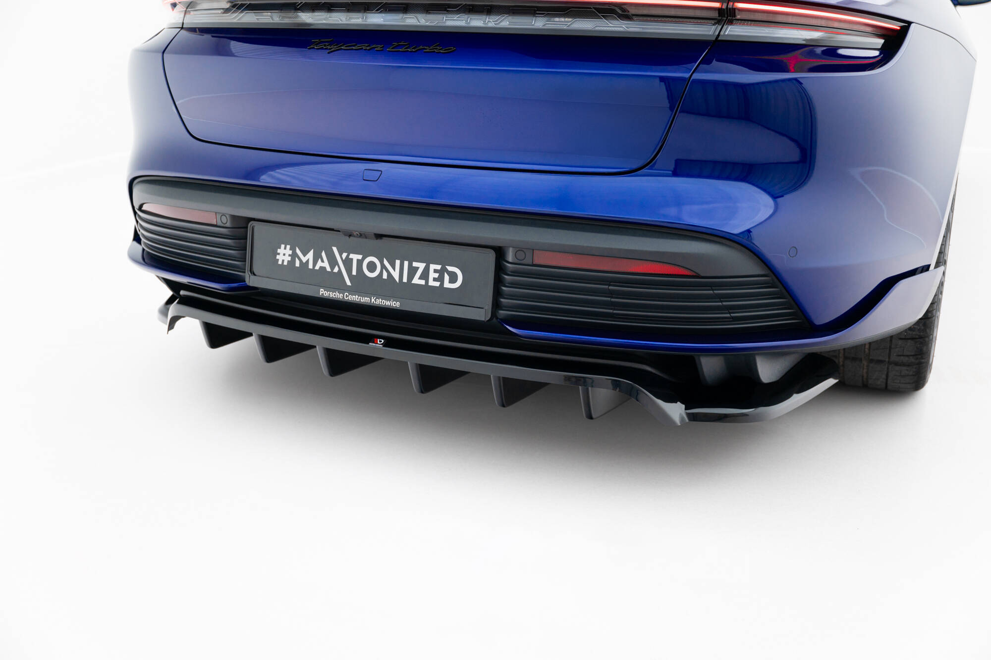 pol_po_Set-of-Splitters-Porsche-Taycan-Turbo-S-Mk1-22125_1 pol_po_Set-of-Splitters-Porsche-Taycan-Turbo-S-Mk1-22125_1