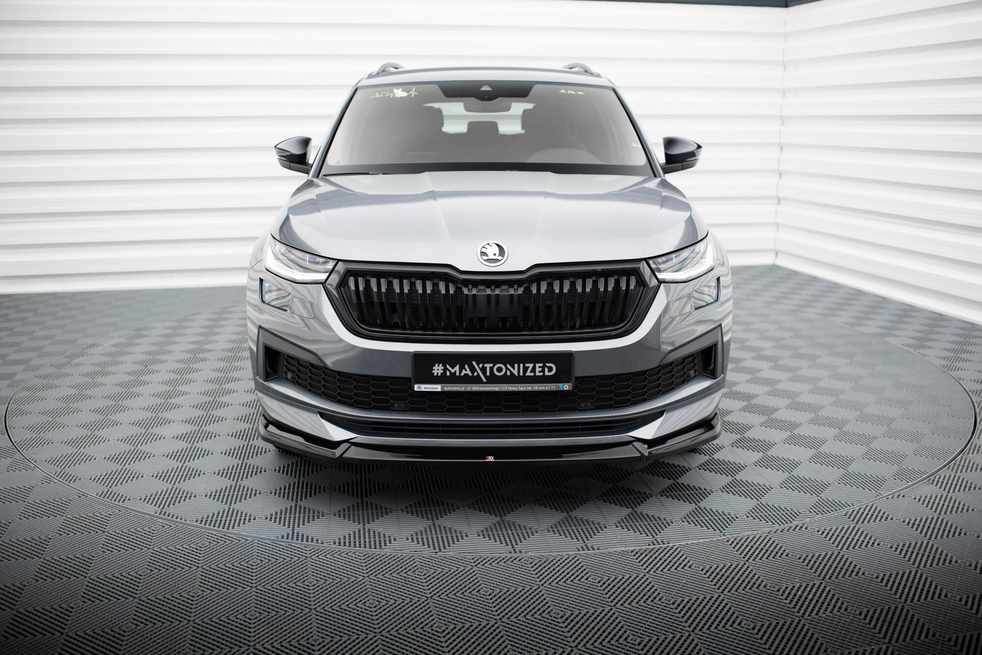 pol_po_Set-of-Splitters-Skoda-Kodiaq-Sportline-Mk1-Facelift-21402_3 pol_po_Set-of-Splitters-Skoda-Kodiaq-Sportline-Mk1-Facelift-21402_3