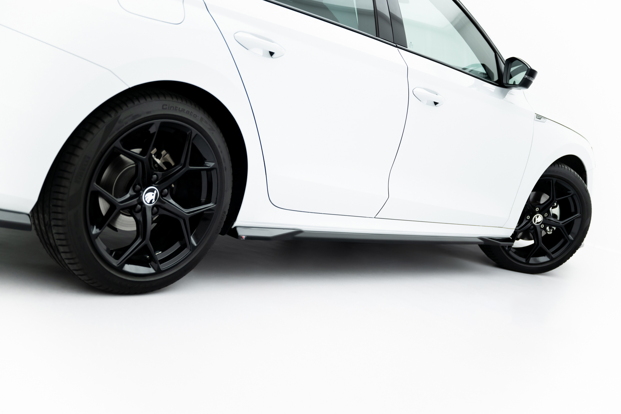 pol_po_Set-of-Splitters-Skoda-Octavia-Sportline-Liftback-Combi-Mk4-Facelift-23079_17 pol_po_Set-of-Splitters-Skoda-Octavia-Sportline-Liftback-Combi-Mk4-Facelift-23079_17