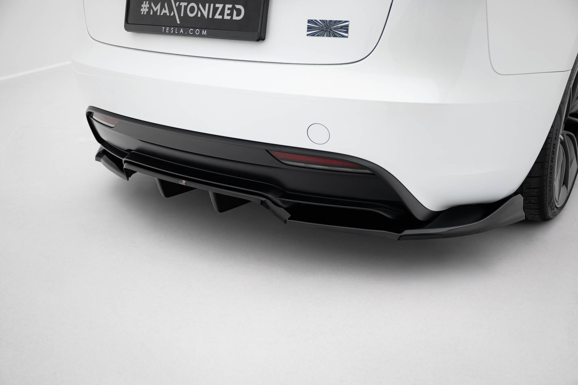 pol_po_Set-of-Splitters-Tesla-Model-3-Performance-Mk1-Facelift-21825_7 pol_po_Set-of-Splitters-Tesla-Model-3-Performance-Mk1-Facelift-21825_7