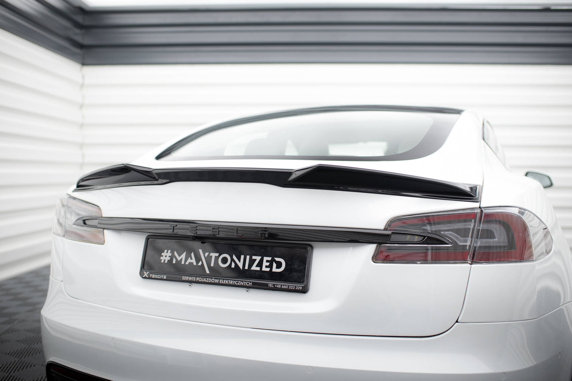 pol_po_Set-of-Splitters-Tesla-Model-S-Plaid-Mk1-Facelift-21266_24 pol_po_Set-of-Splitters-Tesla-Model-S-Plaid-Mk1-Facelift-21266_24