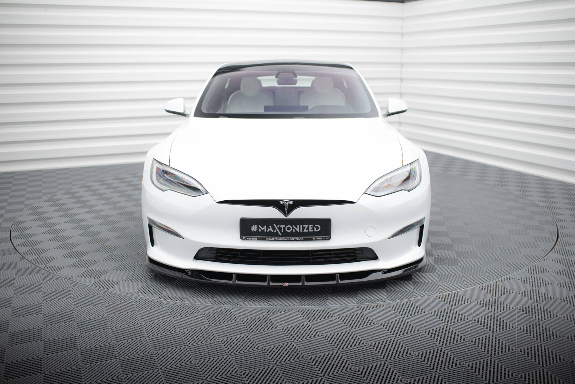 pol_po_Set-of-Splitters-Tesla-Model-S-Plaid-Mk1-Facelift-21266_3 pol_po_Set-of-Splitters-Tesla-Model-S-Plaid-Mk1-Facelift-21266_3