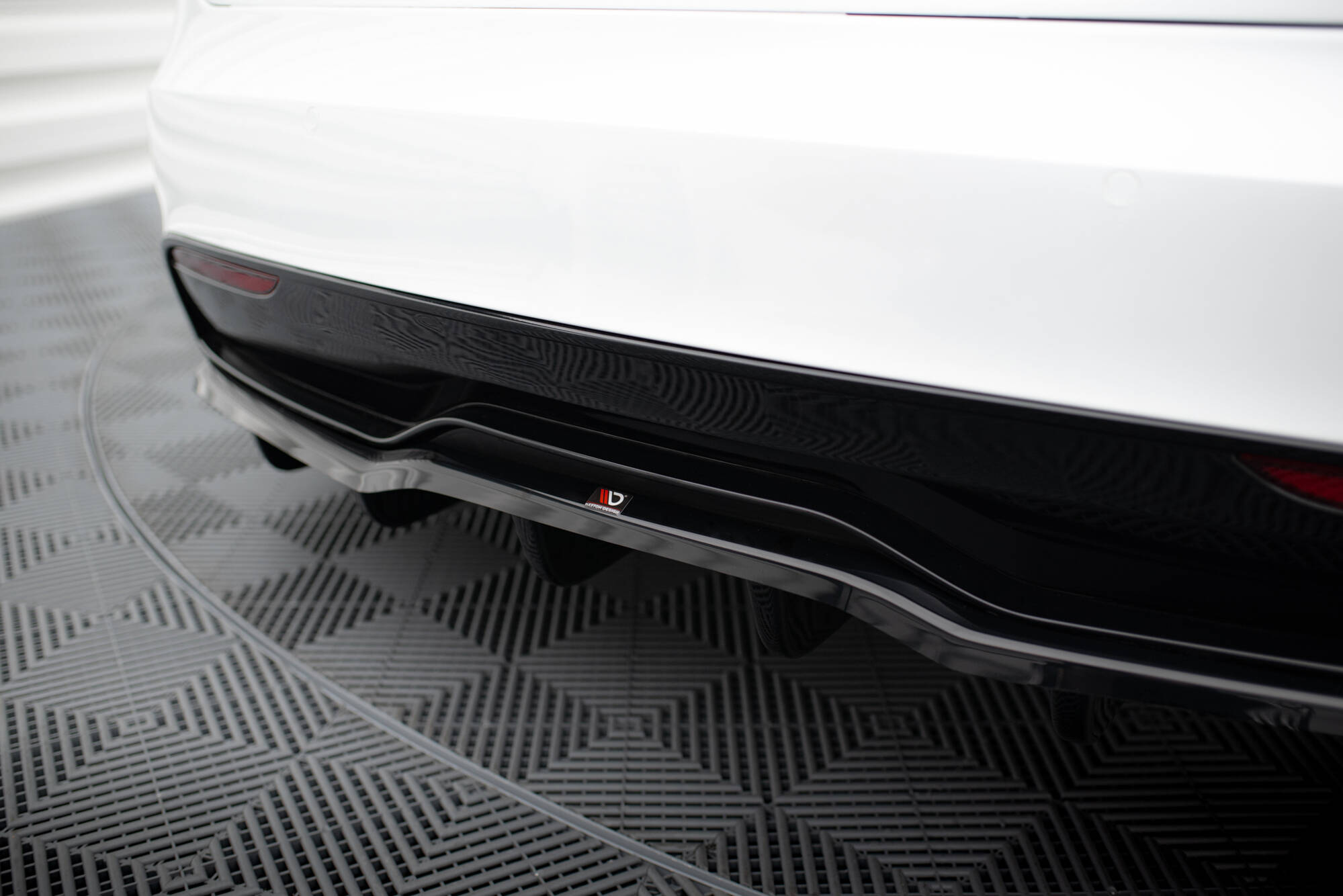 pol_po_Set-of-Splitters-Tesla-Model-S-Plaid-Mk1-Facelift-21266_9 pol_po_Set-of-Splitters-Tesla-Model-S-Plaid-Mk1-Facelift-21266_9