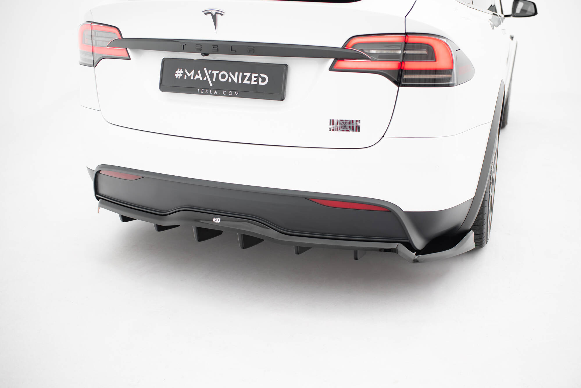pol_po_Set-of-Splitters-Tesla-Model-X-Mk1-Facelift-21306_15 pol_po_Set-of-Splitters-Tesla-Model-X-Mk1-Facelift-21306_15