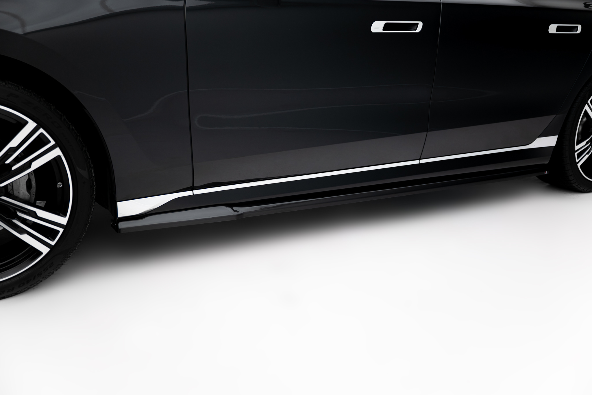 pol_po_Set-of-Splitters-V-1-BMW-7-G70-22798_14 pol_po_Set-of-Splitters-V-1-BMW-7-G70-22798_14