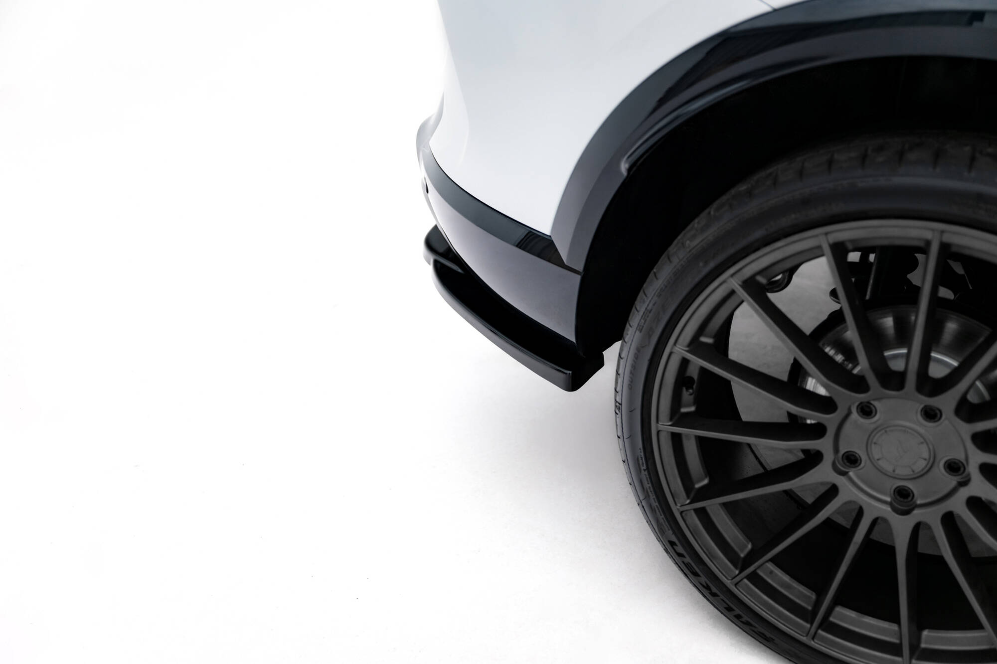 pol_po_Set-of-Splitters-V-1-Cupra-Formentor-Mk1-Facelift-22276_13 pol_po_Set-of-Splitters-V-1-Cupra-Formentor-Mk1-Facelift-22276_13