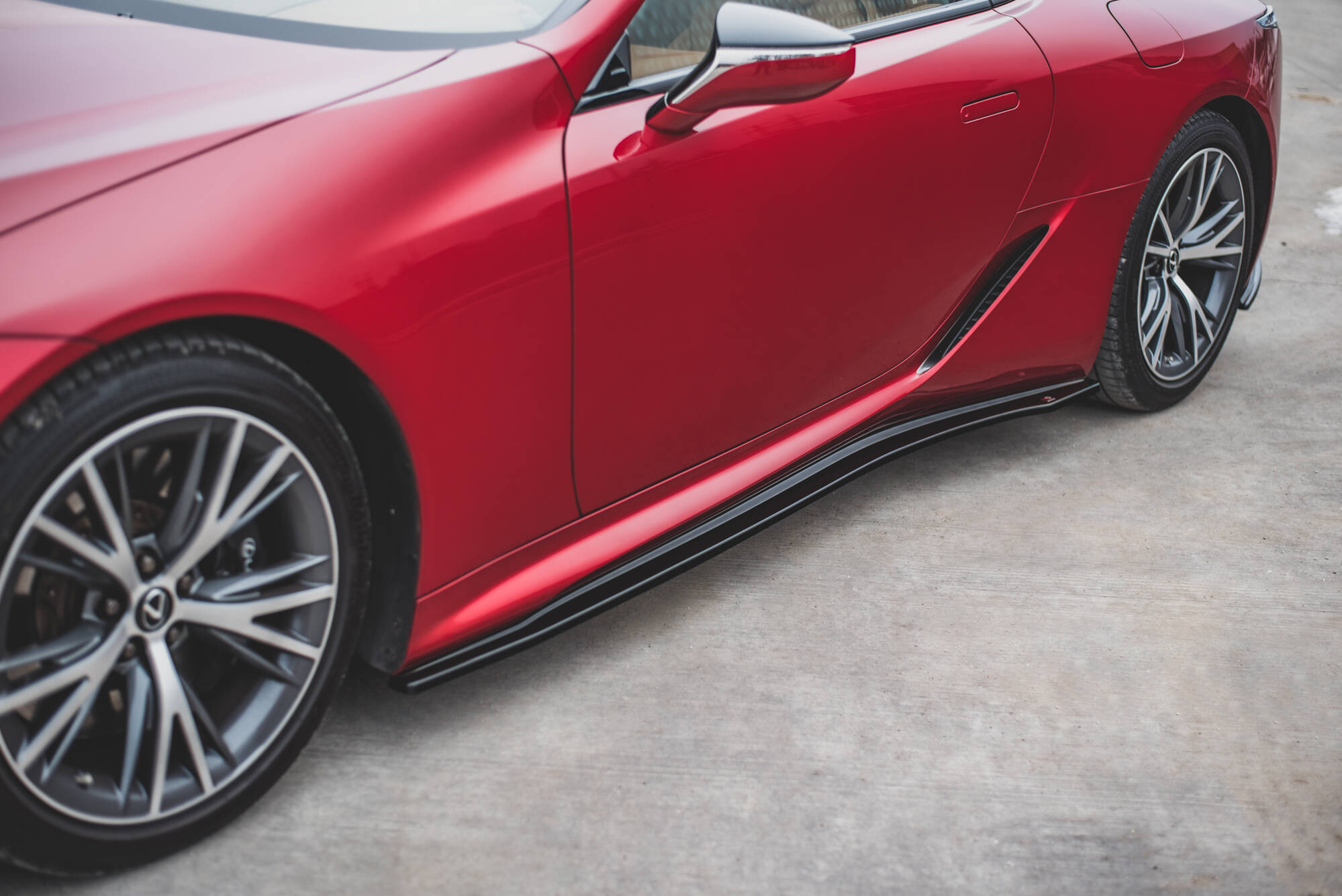 pol_po_Set-of-Splitters-V-1-Lexus-LC-22608_7 pol_po_Set-of-Splitters-V-1-Lexus-LC-22608_7