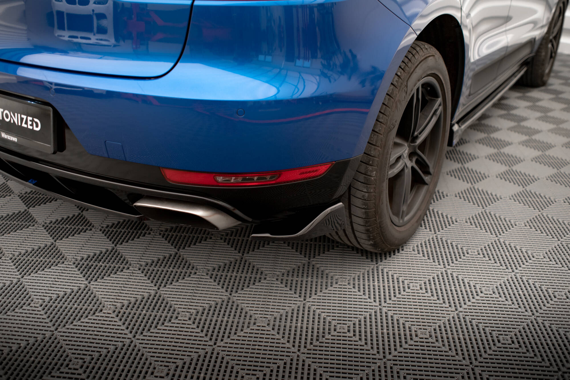 pol_po_Set-of-Splitters-V-1-Porsche-Macan-Mk1-22093_2 pol_po_Set-of-Splitters-V-1-Porsche-Macan-Mk1-22093_2