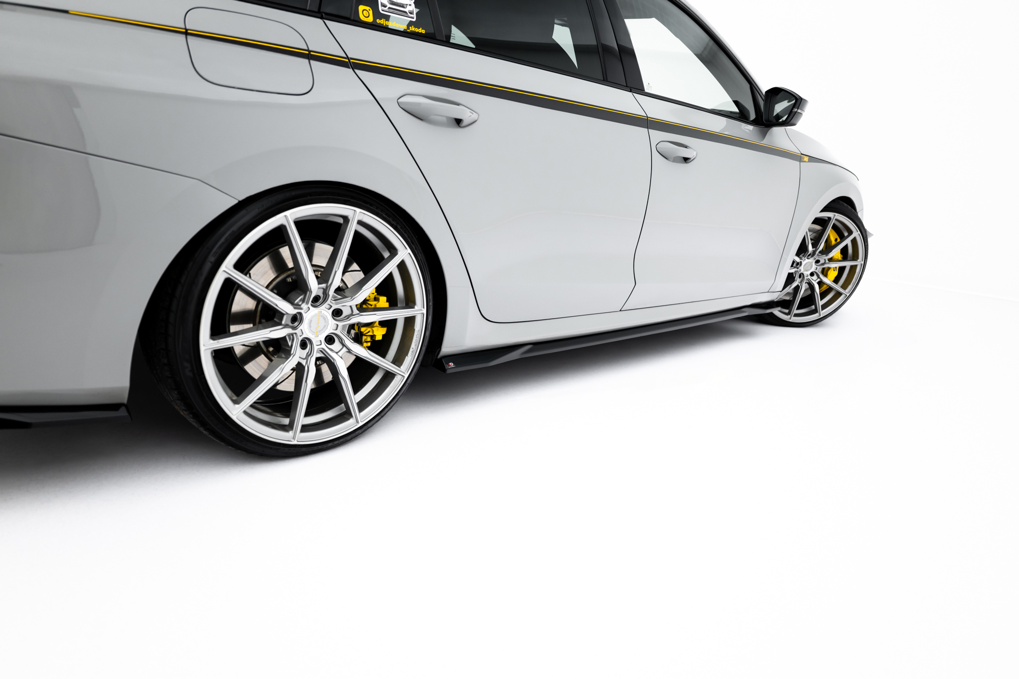 pol_po_Set-of-Splitters-V-1-Skoda-Octavia-RS-Combi-Mk4-22965_17 pol_po_Set-of-Splitters-V-1-Skoda-Octavia-RS-Combi-Mk4-22965_17
