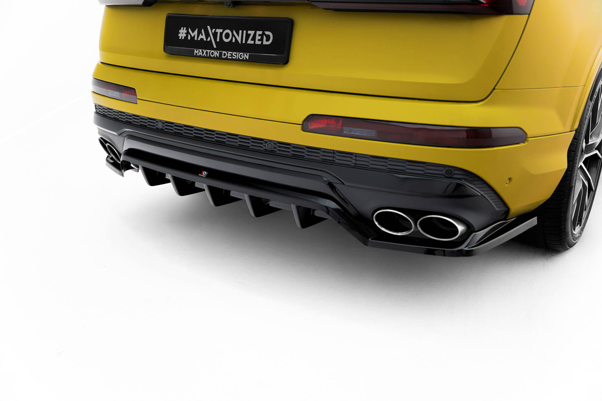 pol_po_Set-of-Splitters-V-2-Audi-SQ7-Mk2-4M-Facelift-22127_20 pol_po_Set-of-Splitters-V-2-Audi-SQ7-Mk2-4M-Facelift-22127_20