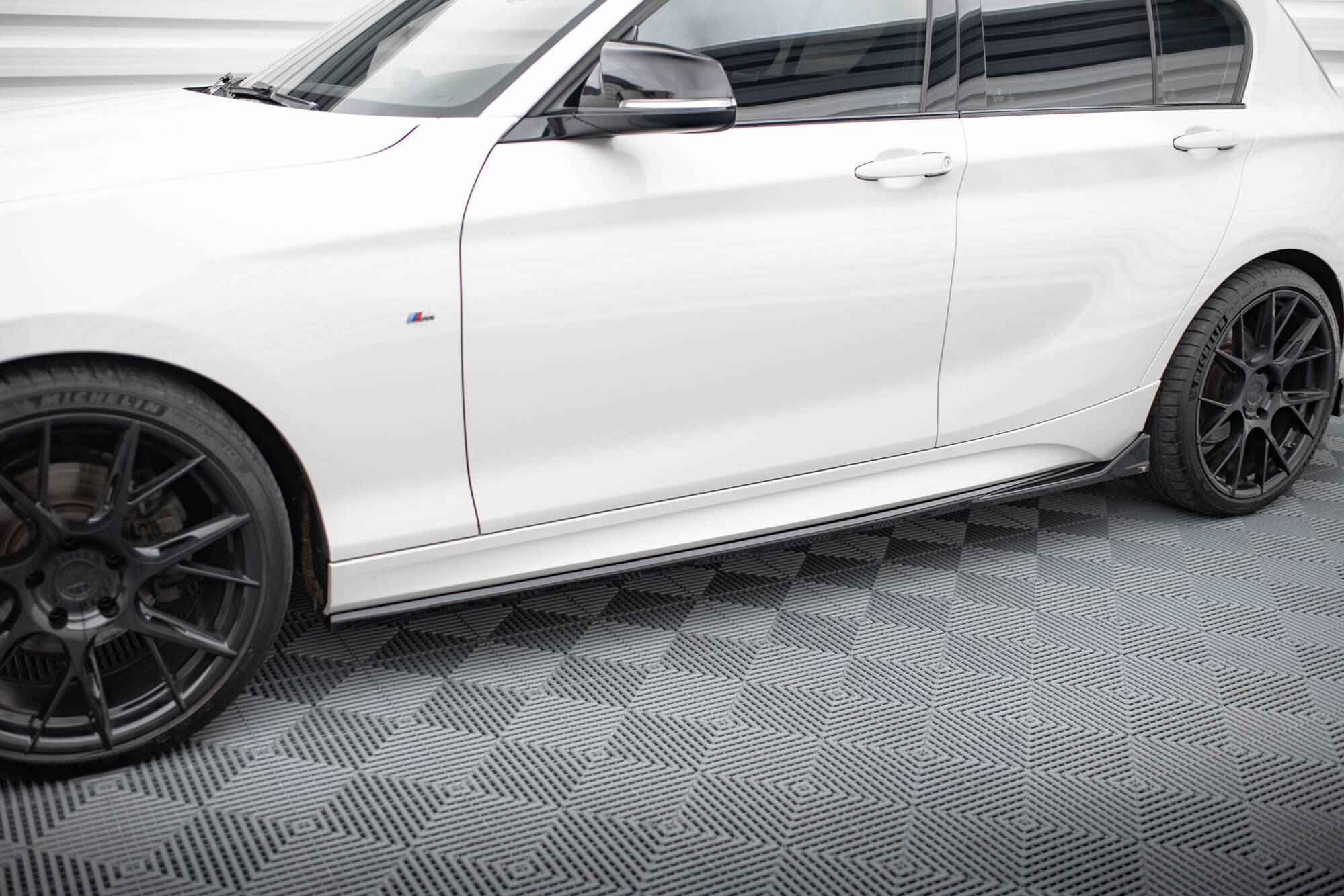 pol_po_Set-of-Splitters-V-2-BMW-M140i-F20-Facelift-22274_7 pol_po_Set-of-Splitters-V-2-BMW-M140i-F20-Facelift-22274_7