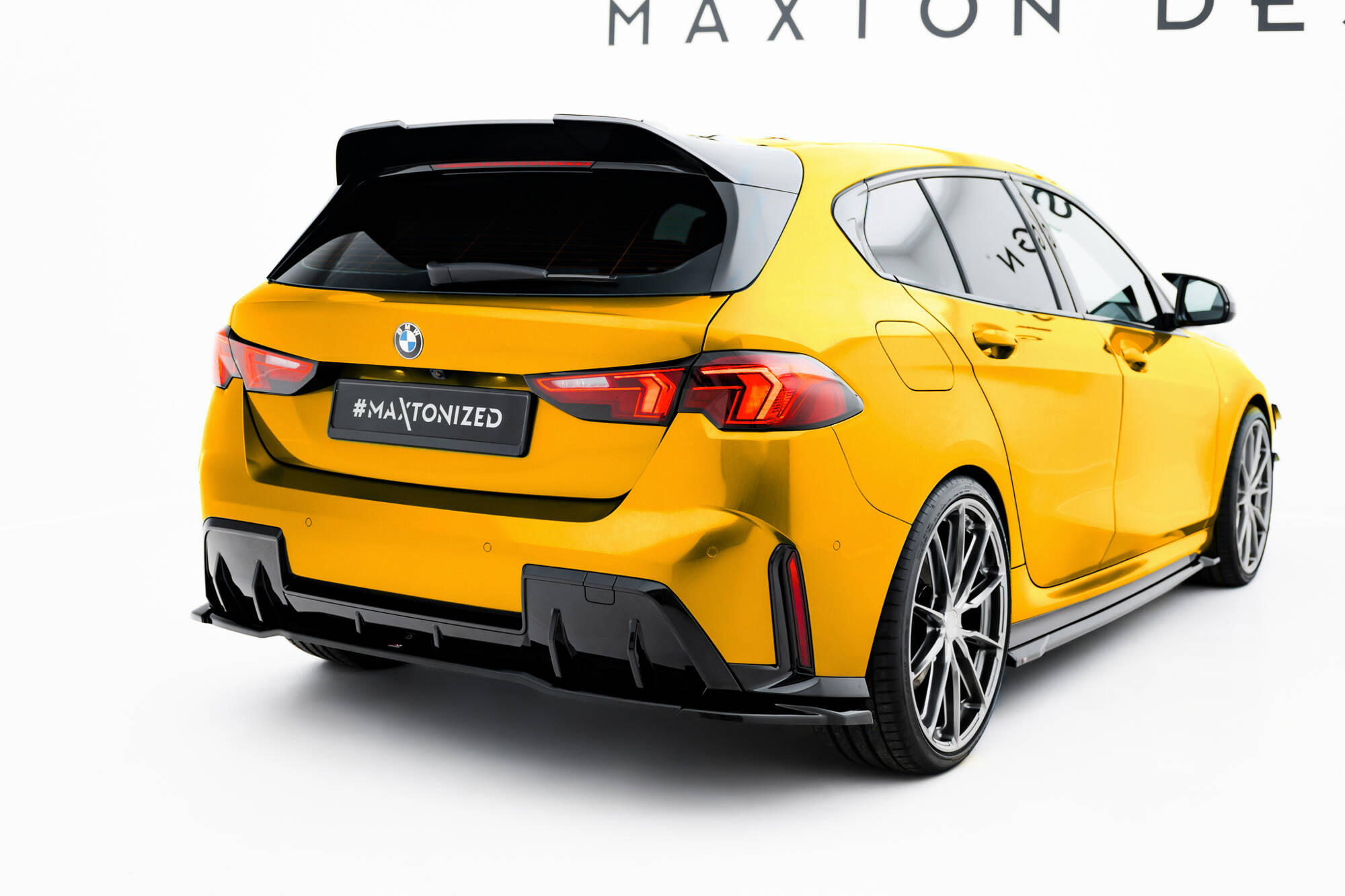 pol_po_Set-of-Splitters-V-3-BMW-1-M-Pack-F70-22415_11 pol_po_Set-of-Splitters-V-3-BMW-1-M-Pack-F70-22415_11