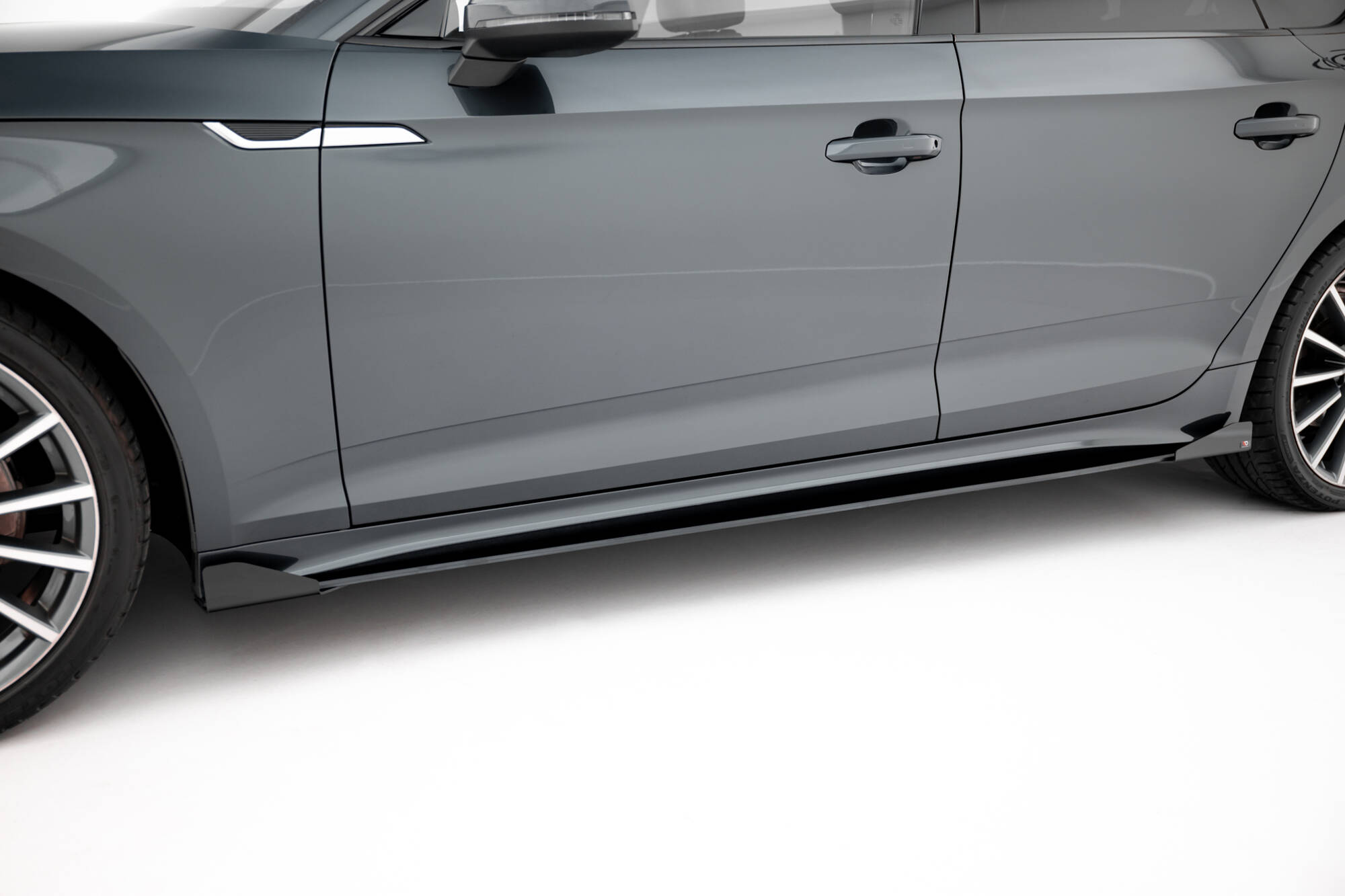pol_po_Side-Flaps-Audi-A5-Sportback-F5-Facelift-21472_5 pol_po_Side-Flaps-Audi-A5-Sportback-F5-Facelift-21472_5