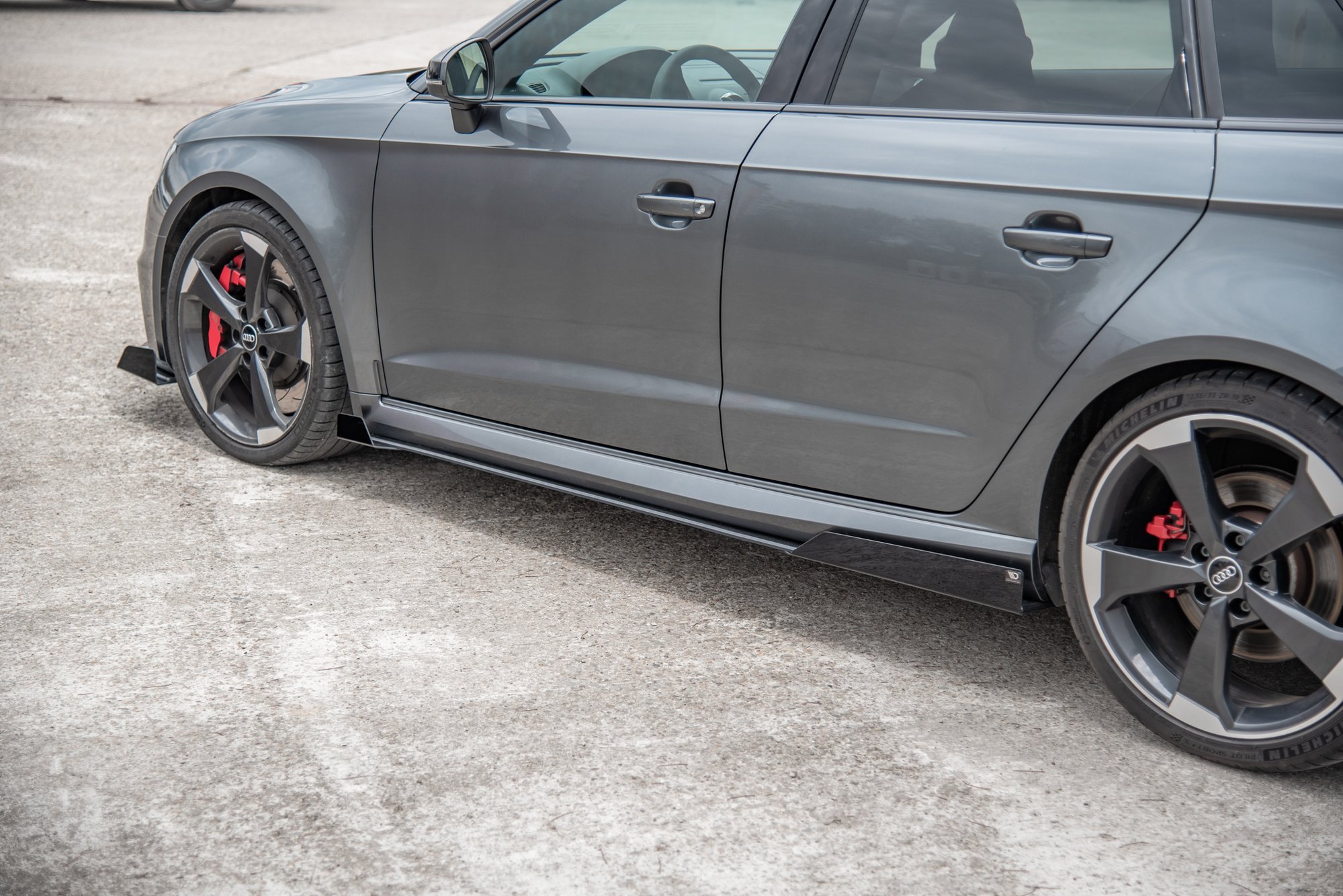 pol_po_Side-Flaps-Audi-RS3-8V-Sportback-10138_3 pol_po_Side-Flaps-Audi-RS3-8V-Sportback-10138_3