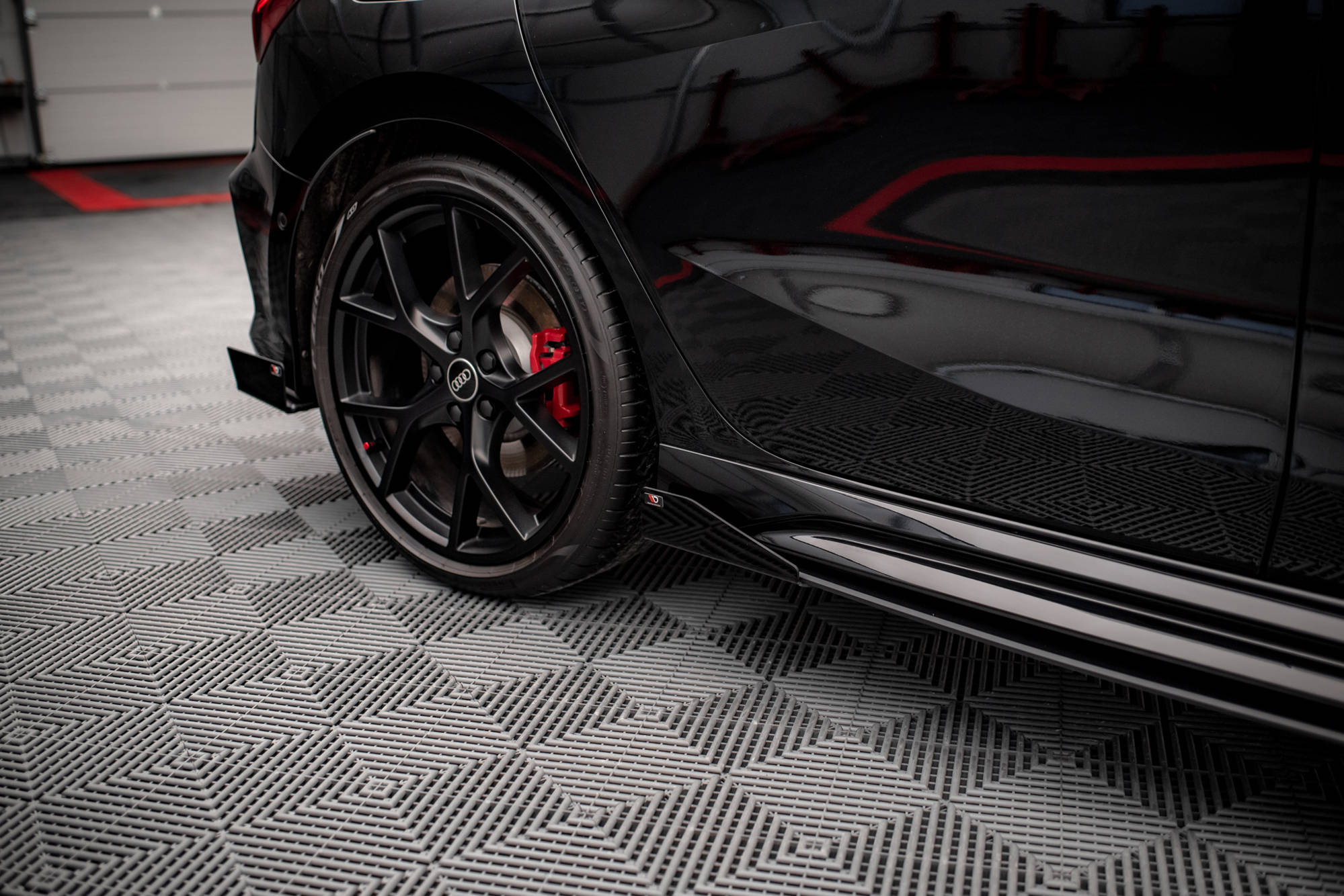 pol_po_Side-Flaps-Audi-RS3-Sportback-8Y-14861_6 pol_po_Side-Flaps-Audi-RS3-Sportback-8Y-14861_6