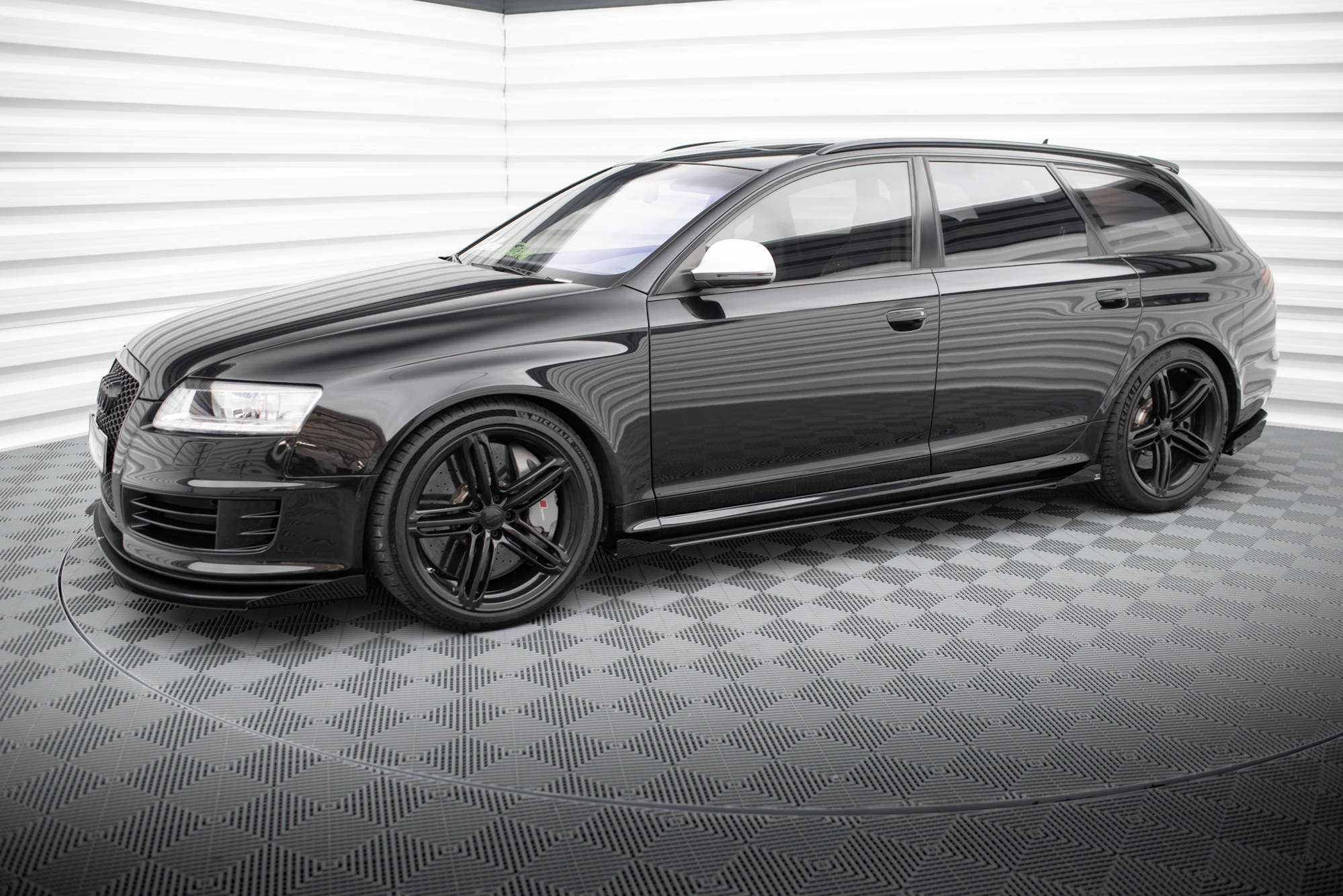 pol_po_Side-Flaps-Audi-RS6-Avant-C6-18579_4 pol_po_Side-Flaps-Audi-RS6-Avant-C6-18579_4