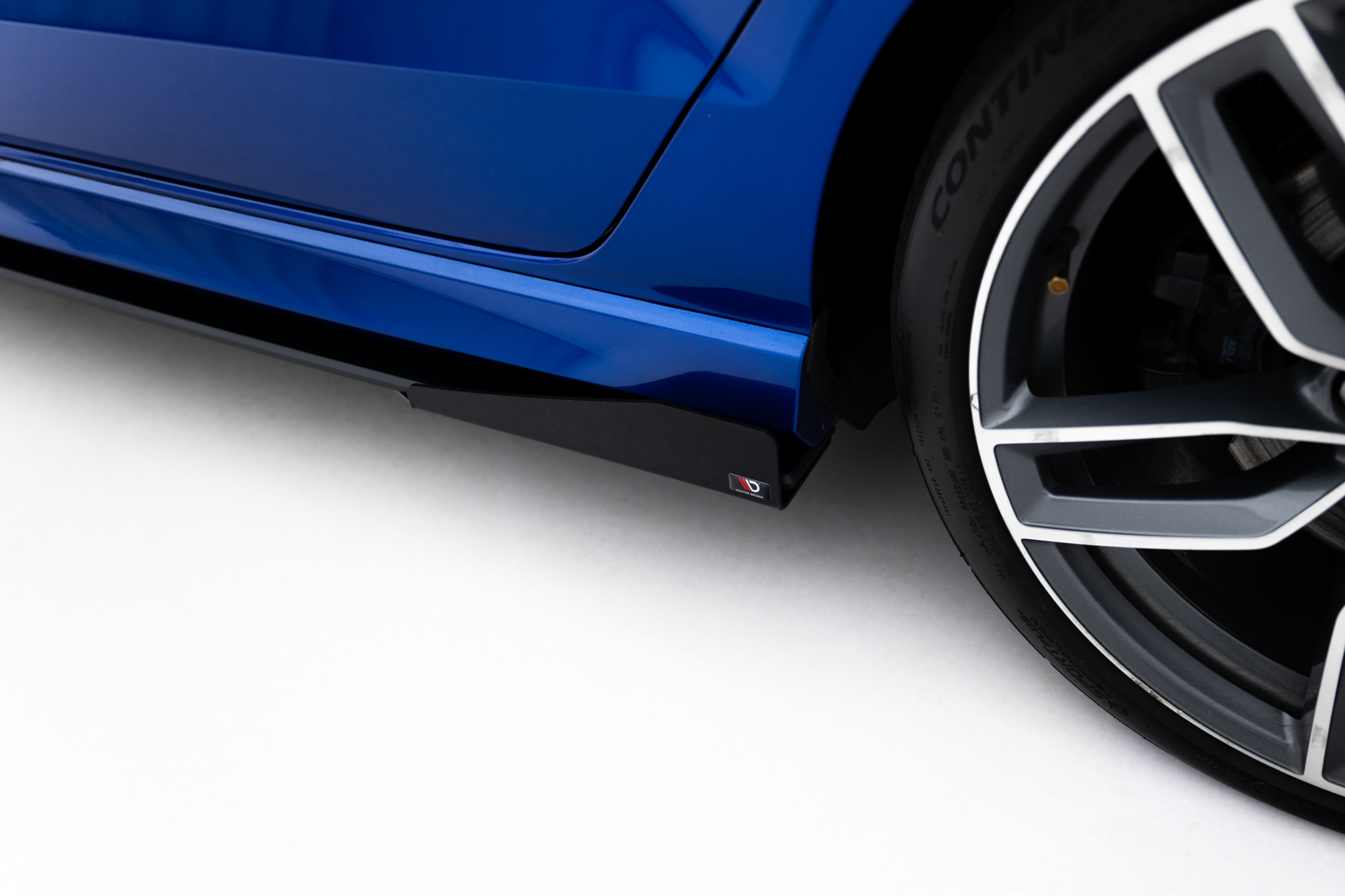 pol_po_Side-Flaps-Audi-S3-A3-S-Line-Sedan-8V-20452_6 pol_po_Side-Flaps-Audi-S3-A3-S-Line-Sedan-8V-20452_6
