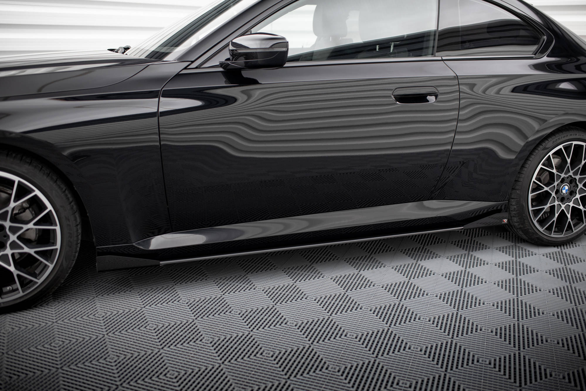 pol_po_Side-Flaps-BMW-2-Coupe-G42-18927_5 pol_po_Side-Flaps-BMW-2-Coupe-G42-18927_5