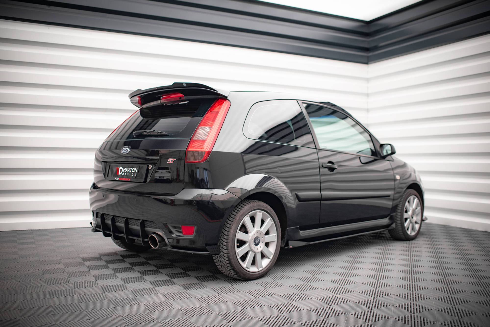 pol_po_Side-Flaps-Ford-Fiesta-ST-Mk6-16871_3 pol_po_Side-Flaps-Ford-Fiesta-ST-Mk6-16871_3