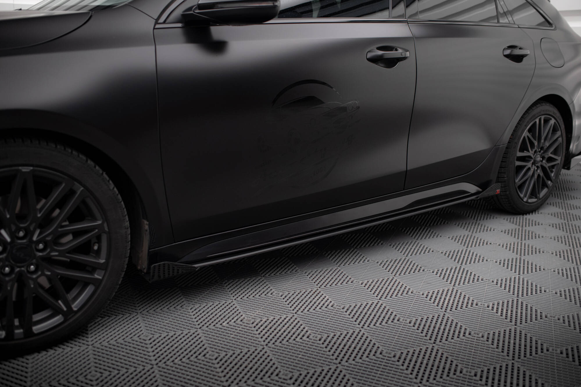 pol_po_Side-Flaps-Kia-Proceed-GT-GT-Line-Mk1-Facelift-Ceed-GT-Mk3-Facelift-20034_8 pol_po_Side-Flaps-Kia-Proceed-GT-GT-Line-Mk1-Facelift-Ceed-GT-Mk3-Facelift-20034_8