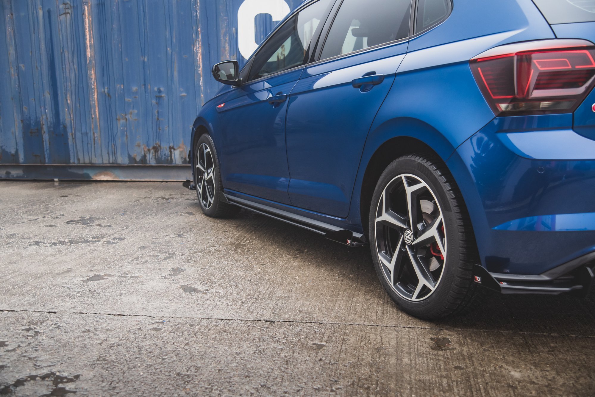 pol_po_Side-Flaps-Volkswagen-Polo-GTI-Mk6-11557_6 pol_po_Side-Flaps-Volkswagen-Polo-GTI-Mk6-11557_6
