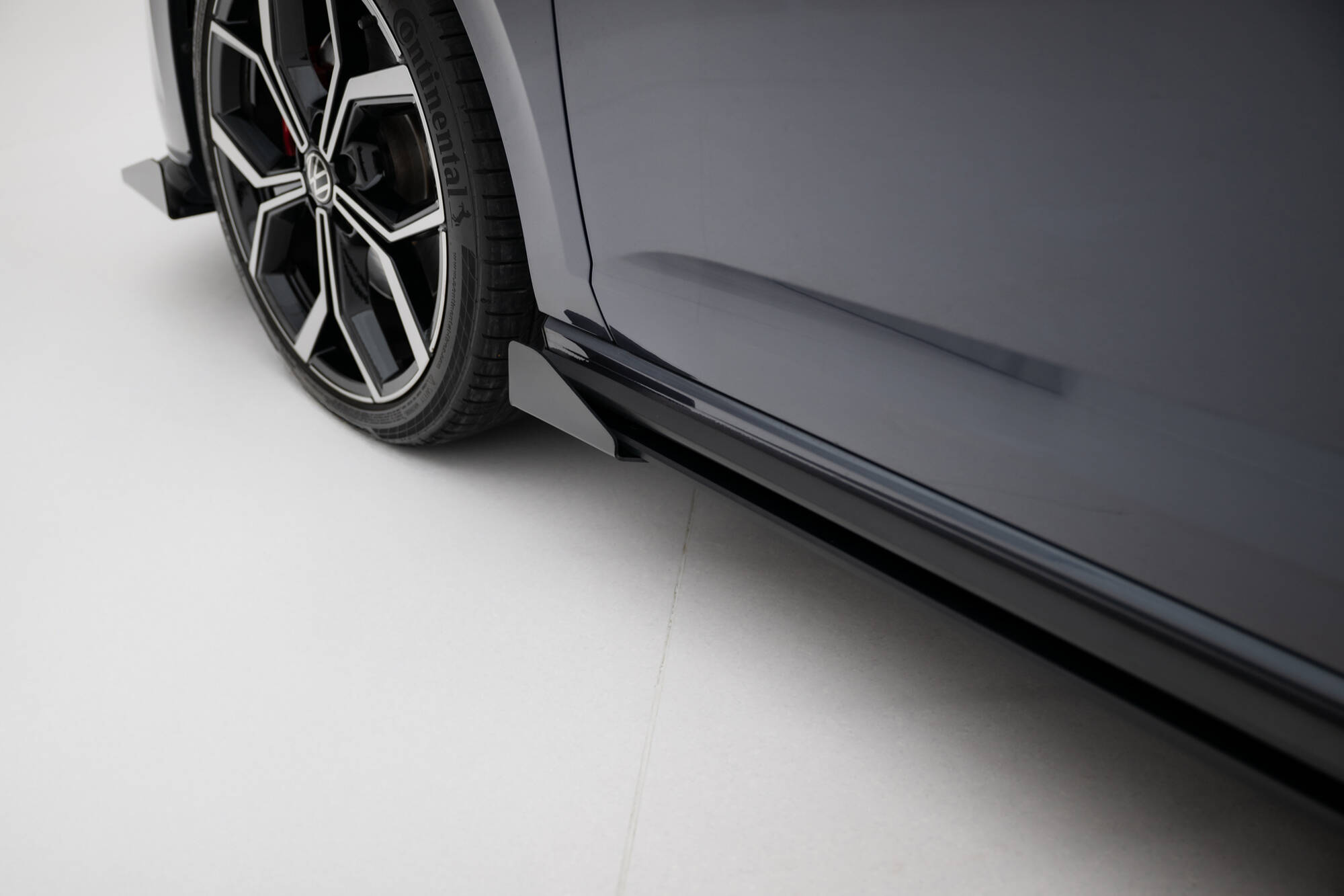 pol_po_Side-Flaps-Volkswagen-Polo-GTI-Mk6-Facelift-21695_4 pol_po_Side-Flaps-Volkswagen-Polo-GTI-Mk6-Facelift-21695_4