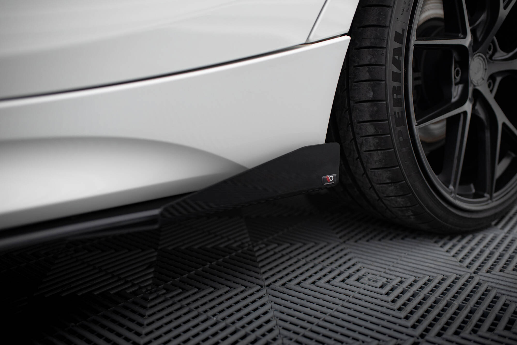 pol_po_Side-Flaps-for-BMW-1-F20-M135i-M140i-M-Pack-12186_6 pol_po_Side-Flaps-for-BMW-1-F20-M135i-M140i-M-Pack-12186_6