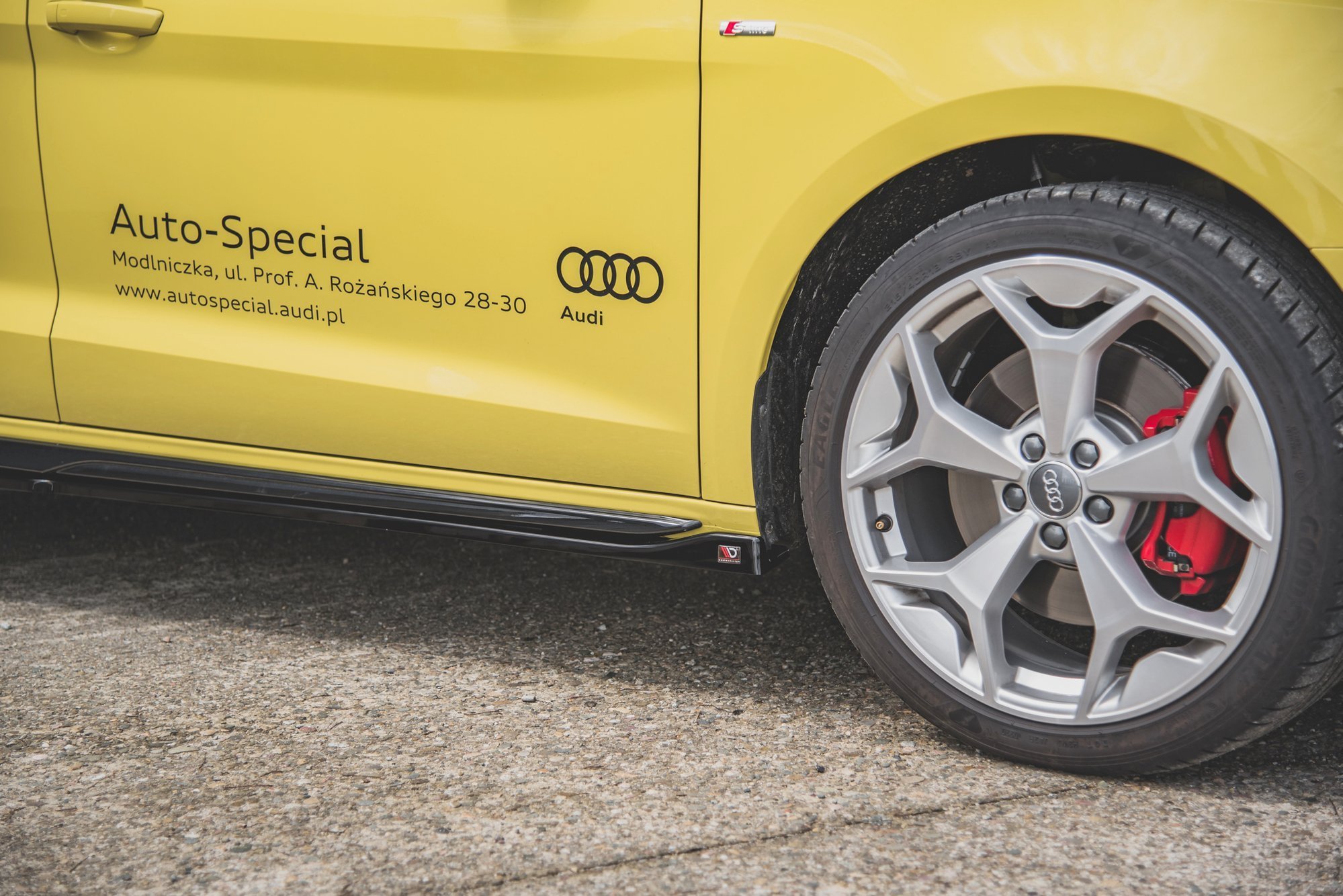pol_po_Side-Skirts-Diffusers-Audi-A1-S-Line-GB-10346_1 pol_po_Side-Skirts-Diffusers-Audi-A1-S-Line-GB-10346_1