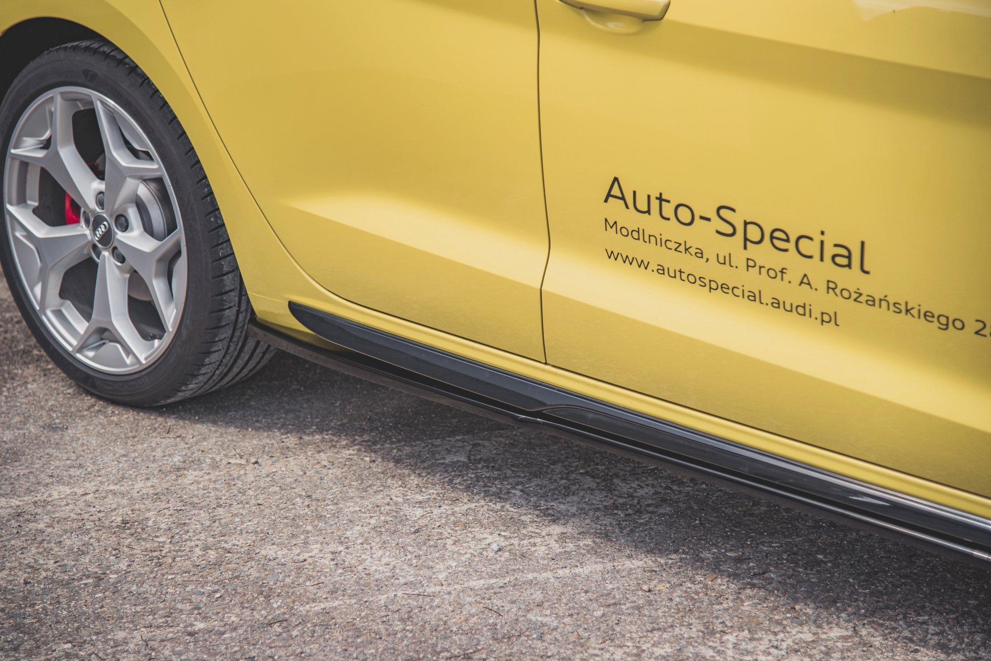 pol_po_Side-Skirts-Diffusers-Audi-A1-S-Line-GB-10346_2 pol_po_Side-Skirts-Diffusers-Audi-A1-S-Line-GB-10346_2