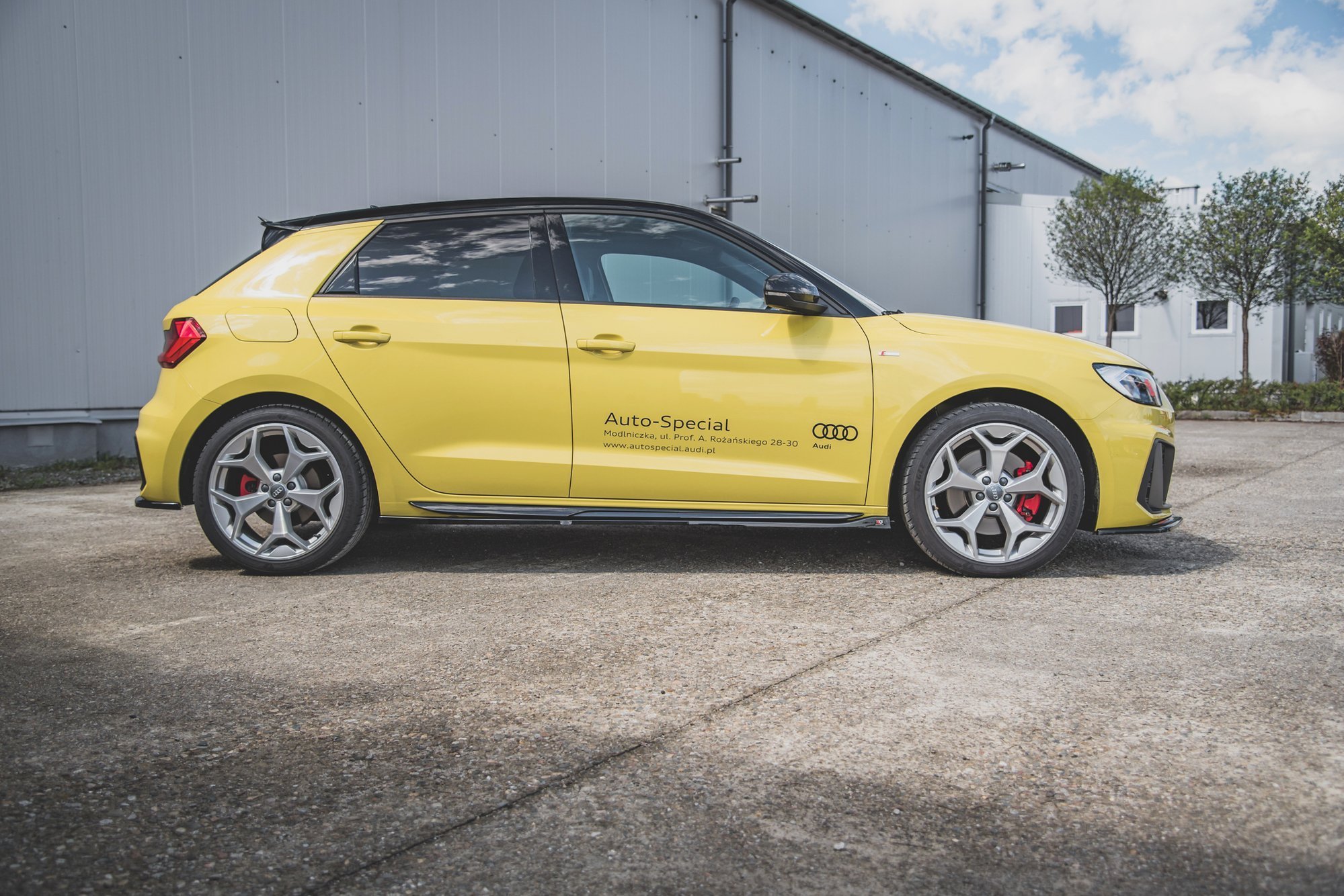 pol_po_Side-Skirts-Diffusers-Audi-A1-S-Line-GB-10346_4 pol_po_Side-Skirts-Diffusers-Audi-A1-S-Line-GB-10346_4
