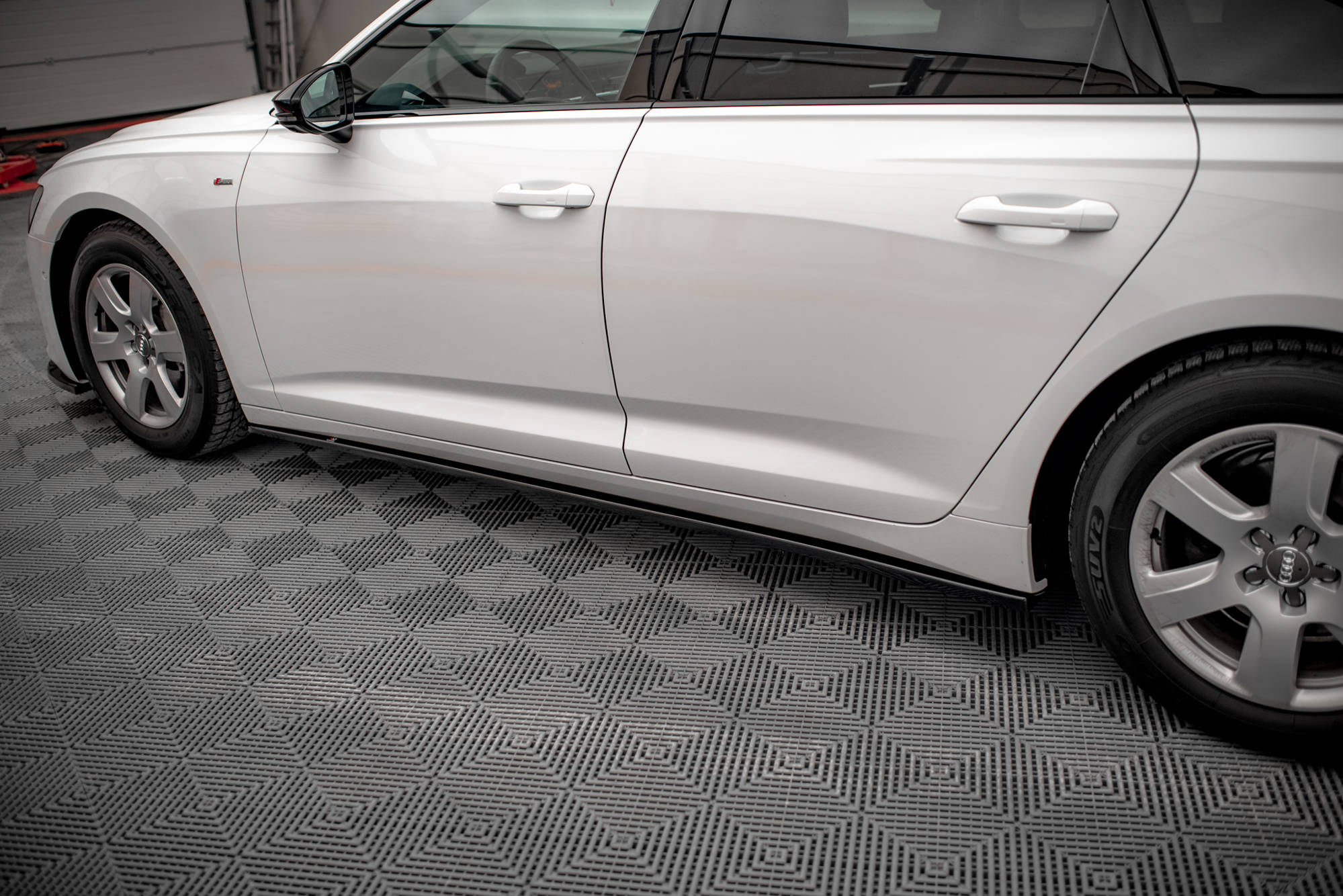 pol_po_Side-Skirts-Diffusers-Audi-A6-C8-16484_4 pol_po_Side-Skirts-Diffusers-Audi-A6-C8-16484_4