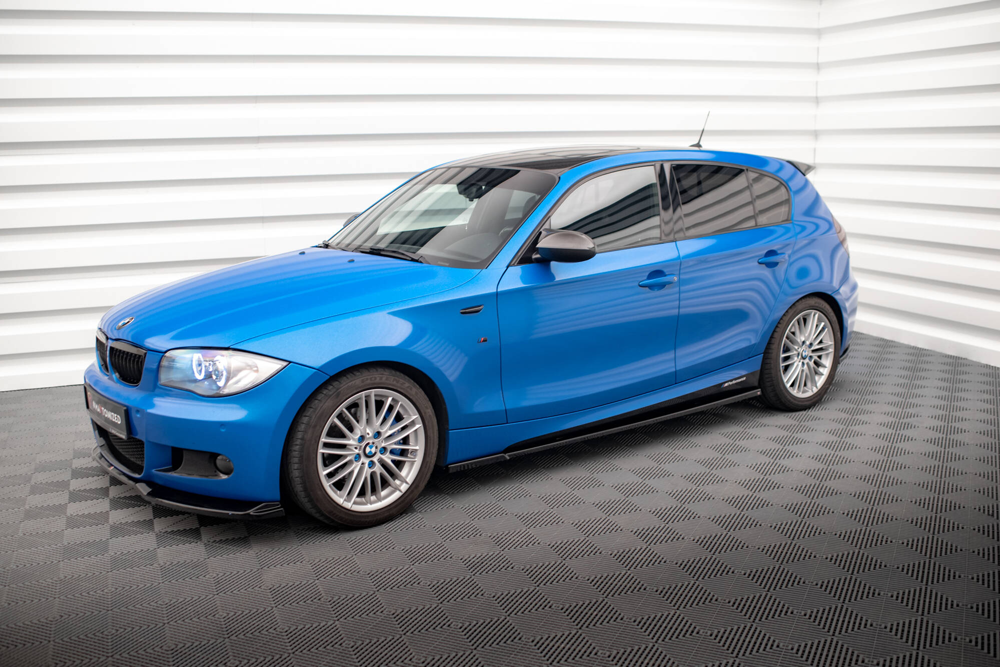 pol_po_Side-Skirts-Diffusers-BMW-1-M-Pack-E87-Facelift-19209_6 pol_po_Side-Skirts-Diffusers-BMW-1-M-Pack-E87-Facelift-19209_6