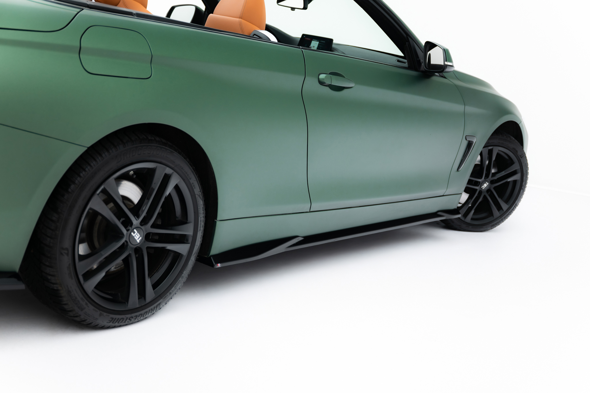 pol_po_Side-Skirts-Diffusers-BMW-4-Cabrio-Coupe-F33-F32-22951_1 pol_po_Side-Skirts-Diffusers-BMW-4-Cabrio-Coupe-F33-F32-22951_1