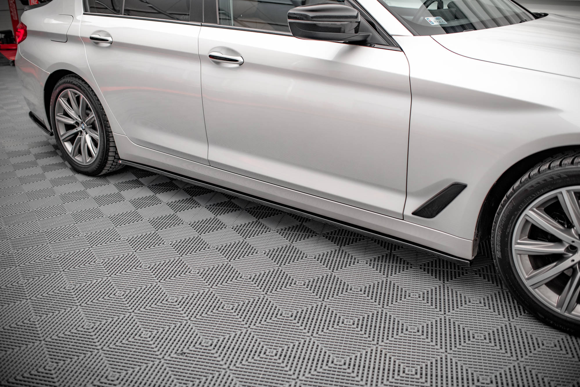pol_po_Side-Skirts-Diffusers-BMW-5-G30-G31-14649_2 pol_po_Side-Skirts-Diffusers-BMW-5-G30-G31-14649_2