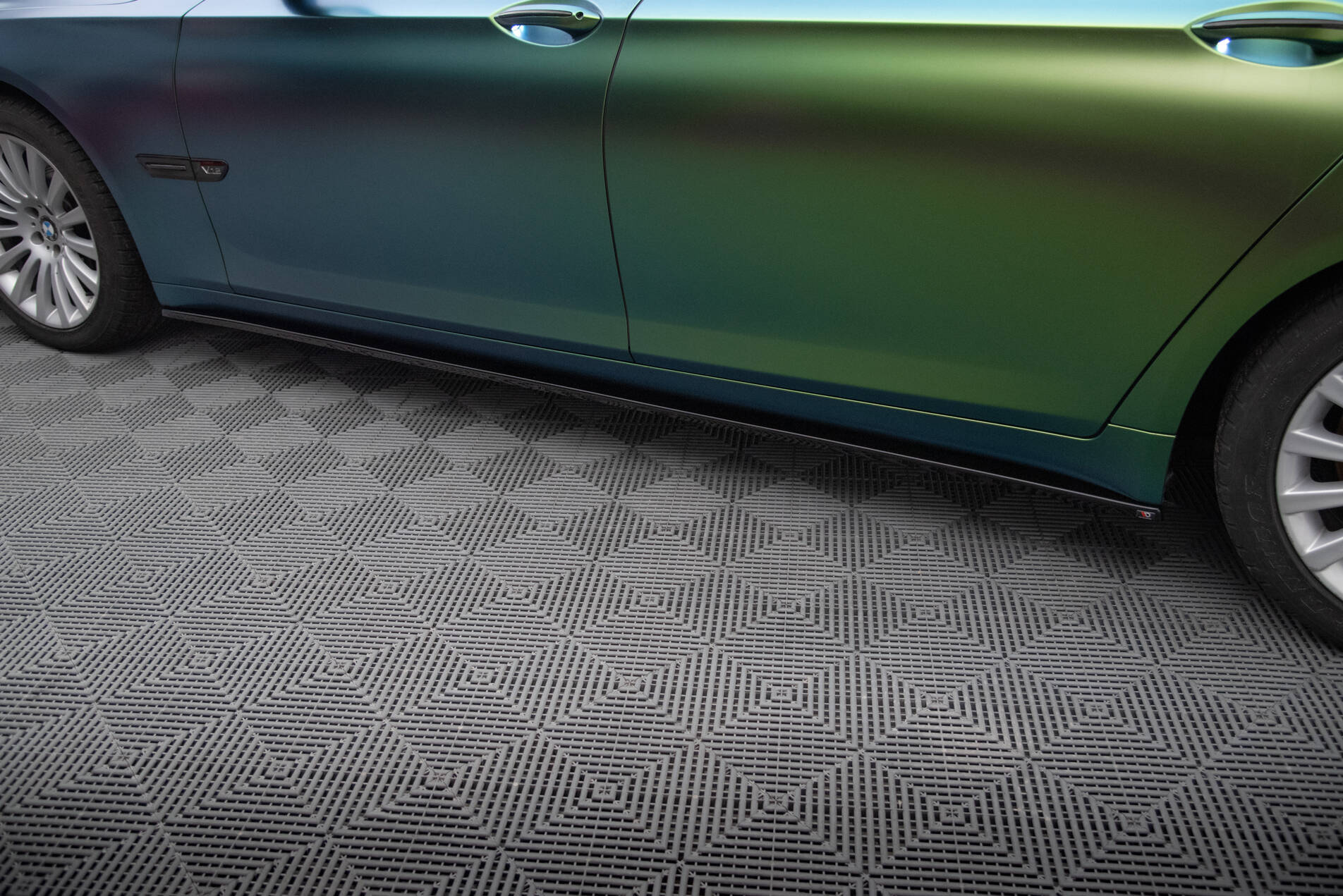 pol_po_Side-Skirts-Diffusers-BMW-7-Long-F02-19752_4 pol_po_Side-Skirts-Diffusers-BMW-7-Long-F02-19752_4