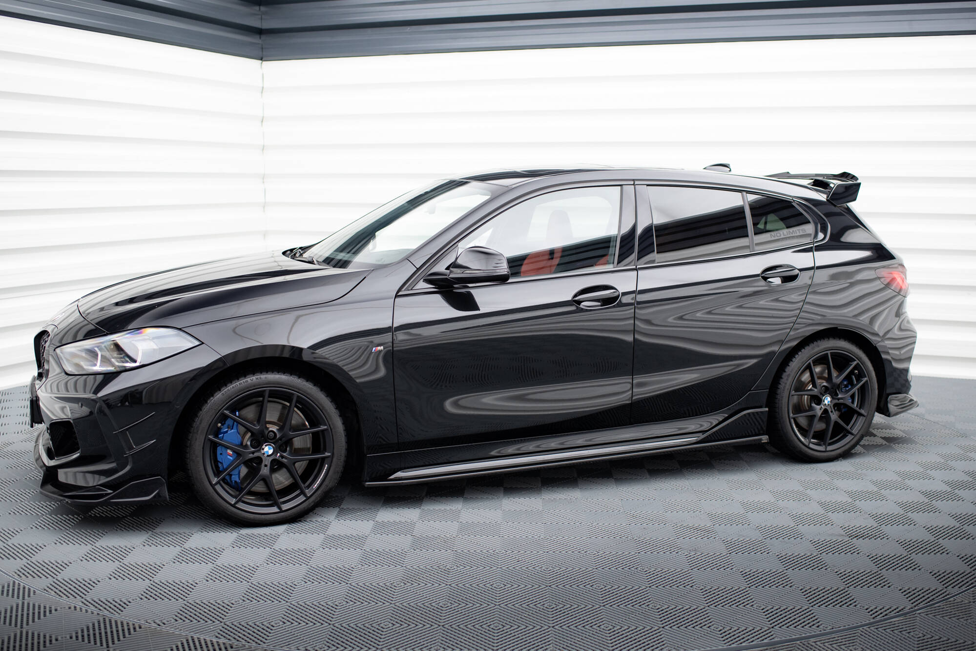 pol_po_Side-Skirts-Diffusers-BMW-M135i-M-Performance-F40-20396_2 pol_po_Side-Skirts-Diffusers-BMW-M135i-M-Performance-F40-20396_2