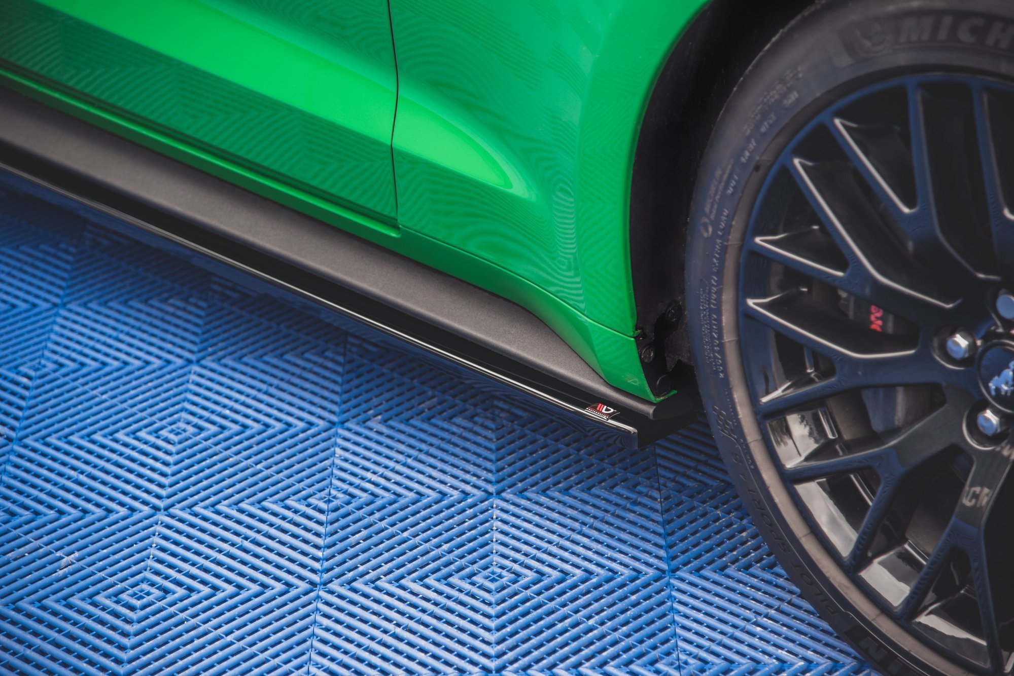 pol_po_Side-Skirts-Diffusers-Flaps-Ford-Mustang-GT-Mk6-Facelift-11517_3 pol_po_Side-Skirts-Diffusers-Flaps-Ford-Mustang-GT-Mk6-Facelift-11517_3