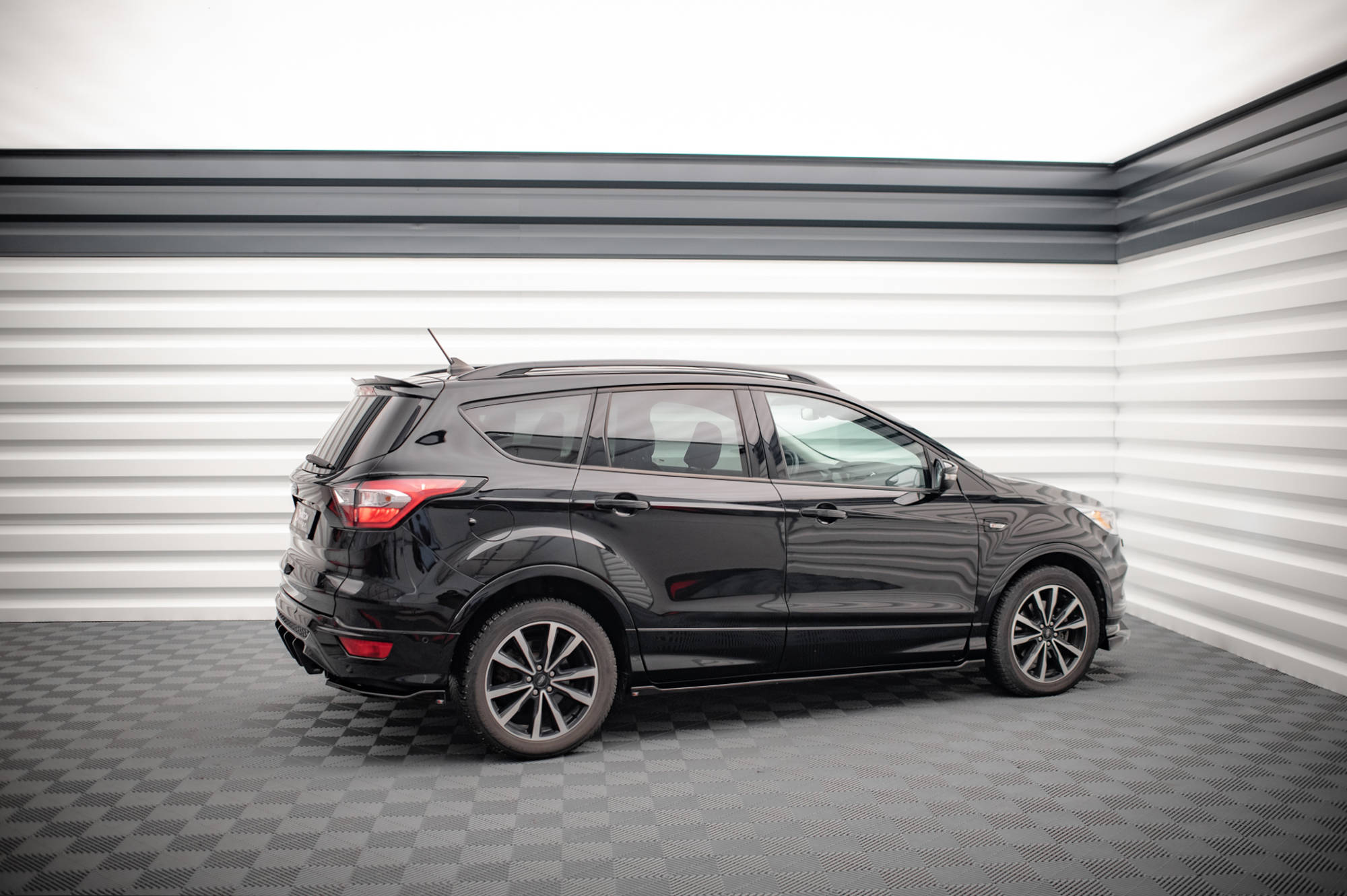 pol_po_Side-Skirts-Diffusers-Ford-Escape-ST-Line-Mk3-14896_2 pol_po_Side-Skirts-Diffusers-Ford-Escape-ST-Line-Mk3-14896_2
