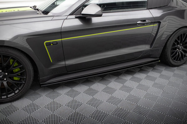 Μαρσπιέ Ford Mustang GT Mk6 Ford Mustang Mk6