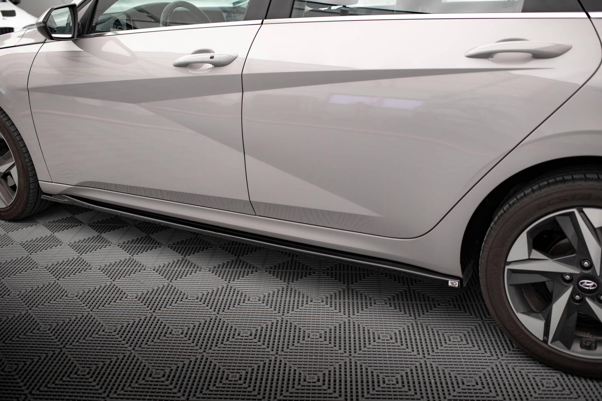 pol_po_Side-Skirts-Diffusers-Hyundai-Elantra-Mk7-18175_7 pol_po_Side-Skirts-Diffusers-Hyundai-Elantra-Mk7-18175_7