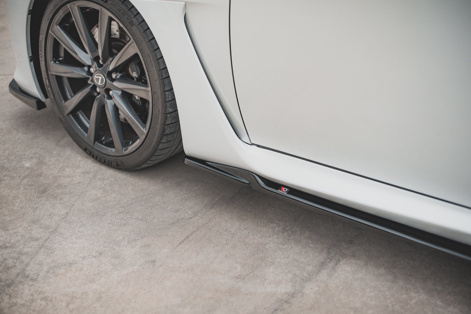 pol_po_Side-Skirts-Diffusers-Lexus-IS-F-Mk2-11108_7 pol_po_Side-Skirts-Diffusers-Lexus-IS-F-Mk2-11108_7