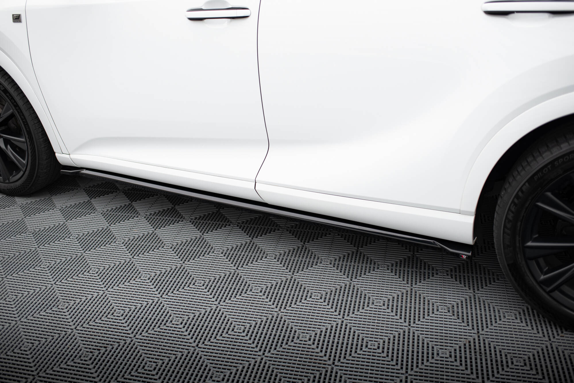 pol_po_Side-Skirts-Diffusers-Lexus-RX-F-Sport-Mk5-20925_4 pol_po_Side-Skirts-Diffusers-Lexus-RX-F-Sport-Mk5-20925_4
