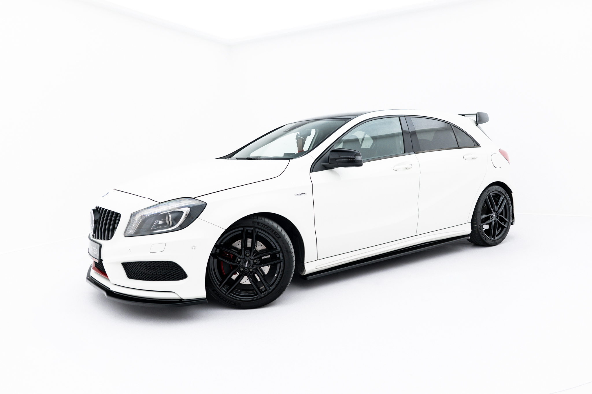 pol_po_Side-Skirts-Diffusers-Mercedes-Benz-A-AMG-Line-W176-7274_2 pol_po_Side-Skirts-Diffusers-Mercedes-Benz-A-AMG-Line-W176-7274_2