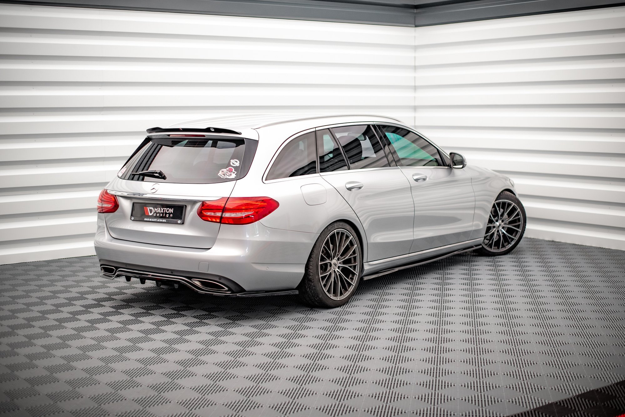 pol_po_Side-Skirts-Diffusers-Mercedes-Benz-C-W205-12597_4 pol_po_Side-Skirts-Diffusers-Mercedes-Benz-C-W205-12597_4