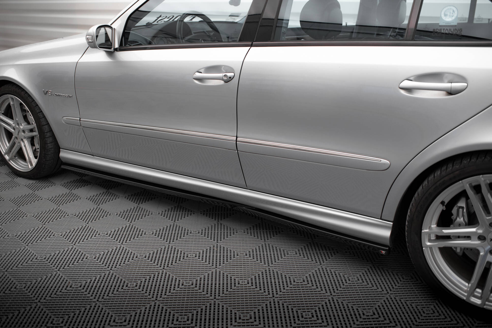 pol_po_Side-Skirts-Diffusers-Mercedes-Benz-E-55-AMG-W211-19772_3 pol_po_Side-Skirts-Diffusers-Mercedes-Benz-E-55-AMG-W211-19772_3