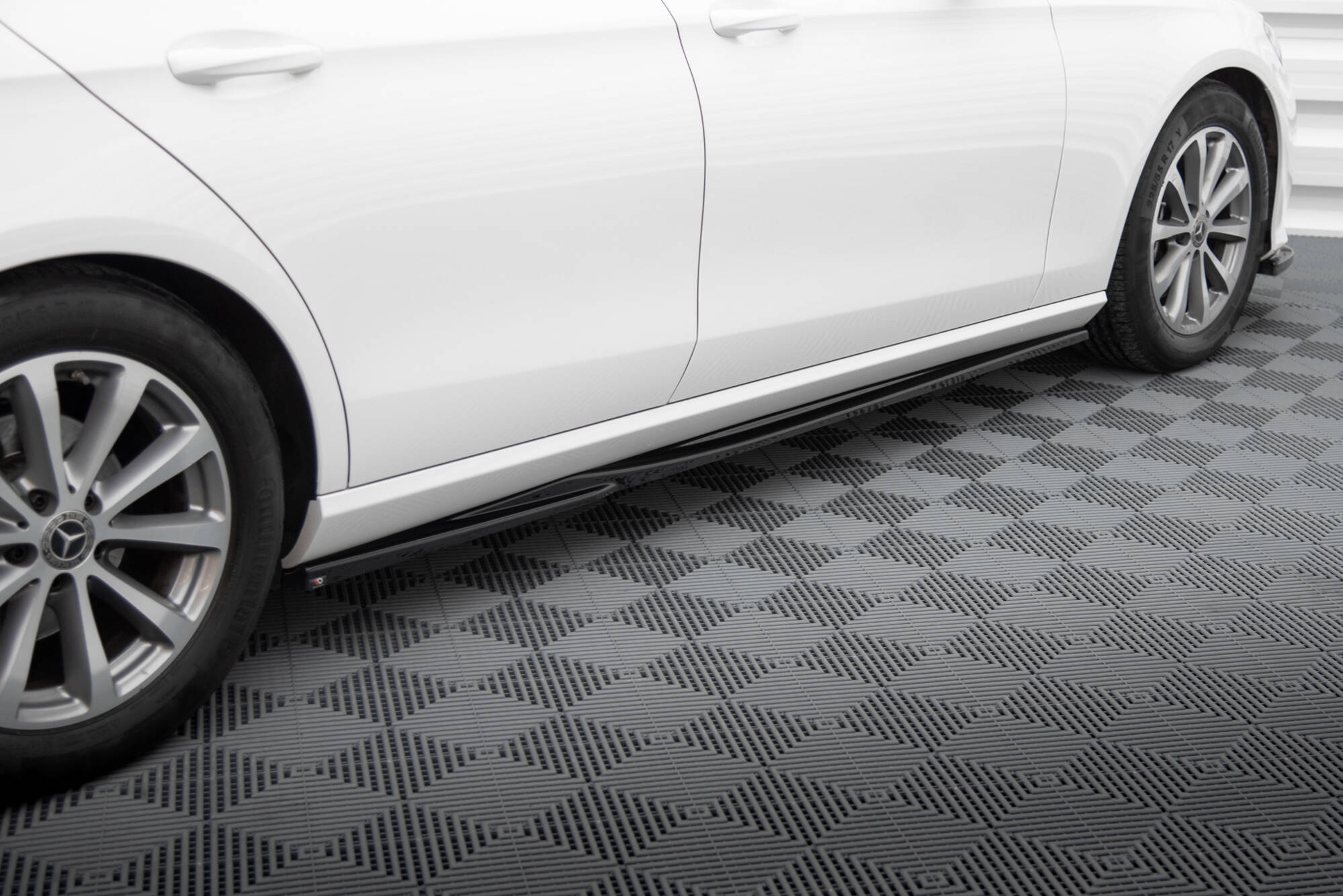 pol_po_Side-Skirts-Diffusers-Mercedes-Benz-E-W213-12698_9 pol_po_Side-Skirts-Diffusers-Mercedes-Benz-E-W213-12698_9