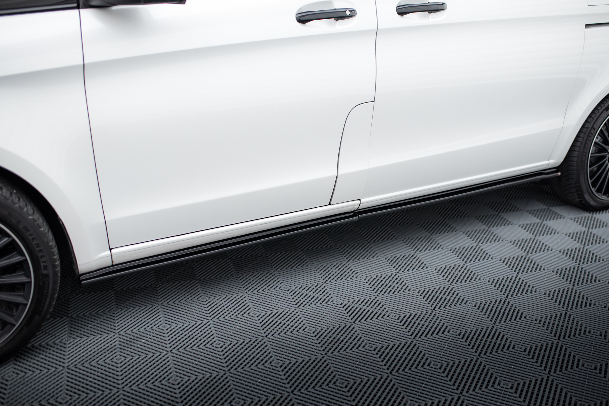 pol_po_Side-Skirts-Diffusers-Mercedes-Benz-Vito-Extra-Long-W447-23468_1 pol_po_Side-Skirts-Diffusers-Mercedes-Benz-Vito-Extra-Long-W447-23468_1